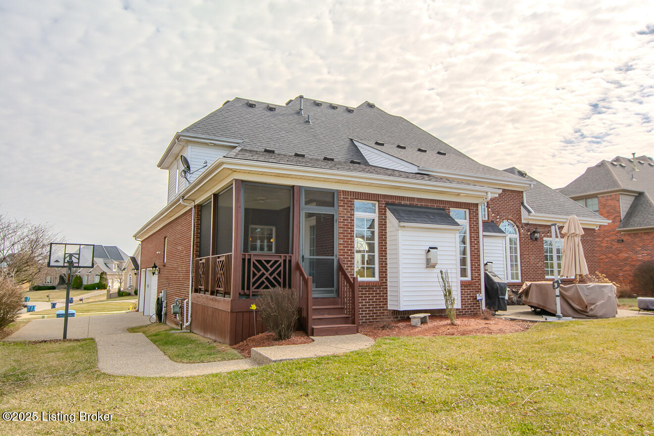 15209 Chestnut Ridge Cir