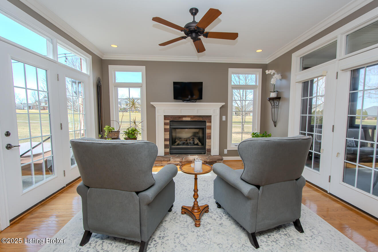 15209 Chestnut Ridge Cir