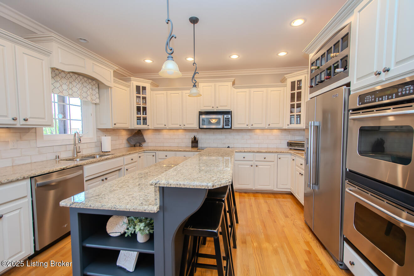 15209 Chestnut Ridge Cir