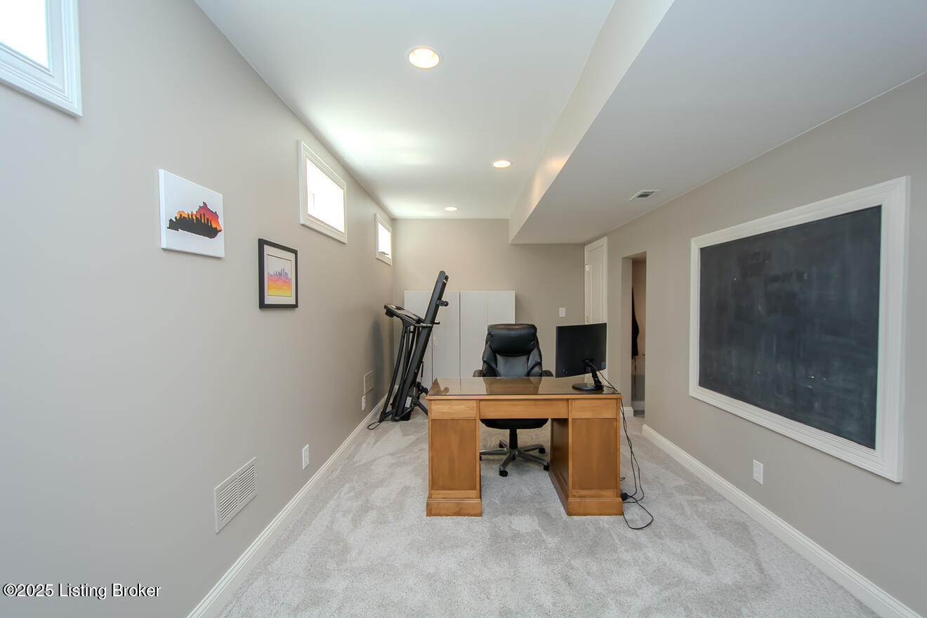 15209 Chestnut Ridge Cir