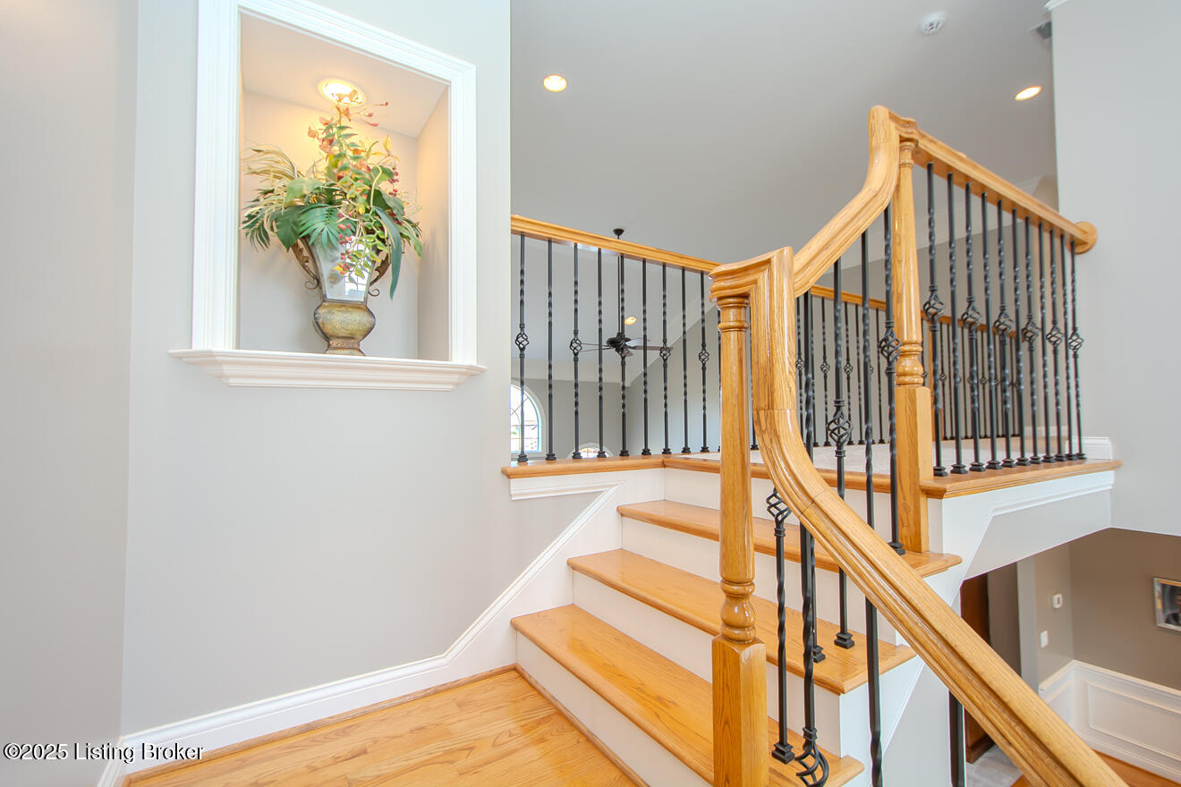 15209 Chestnut Ridge Cir
