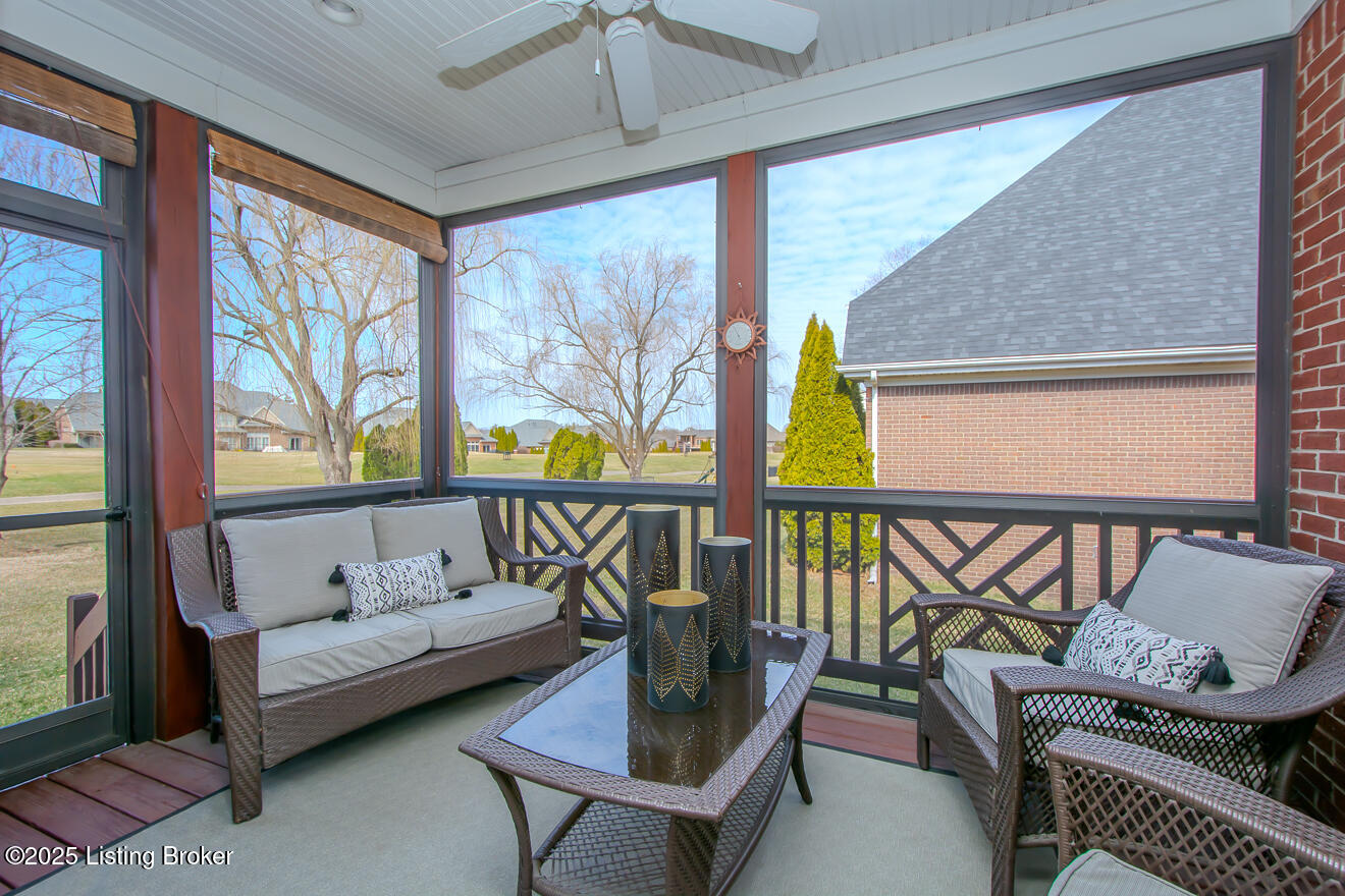 15209 Chestnut Ridge Cir