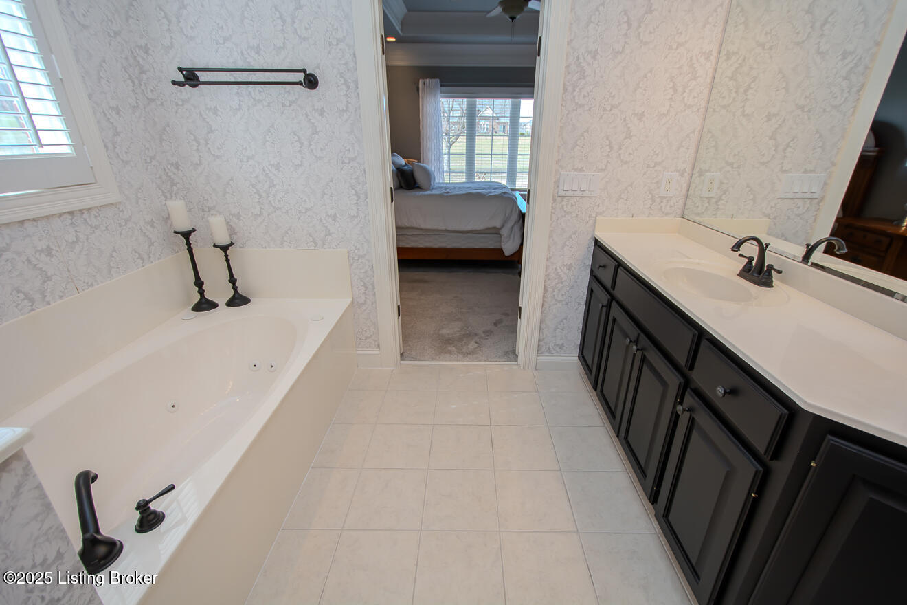 15209 Chestnut Ridge Cir