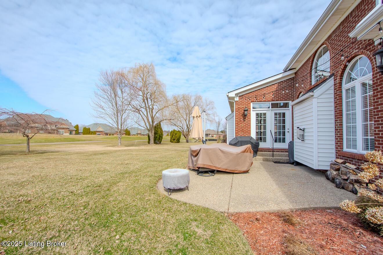 15209 Chestnut Ridge Cir