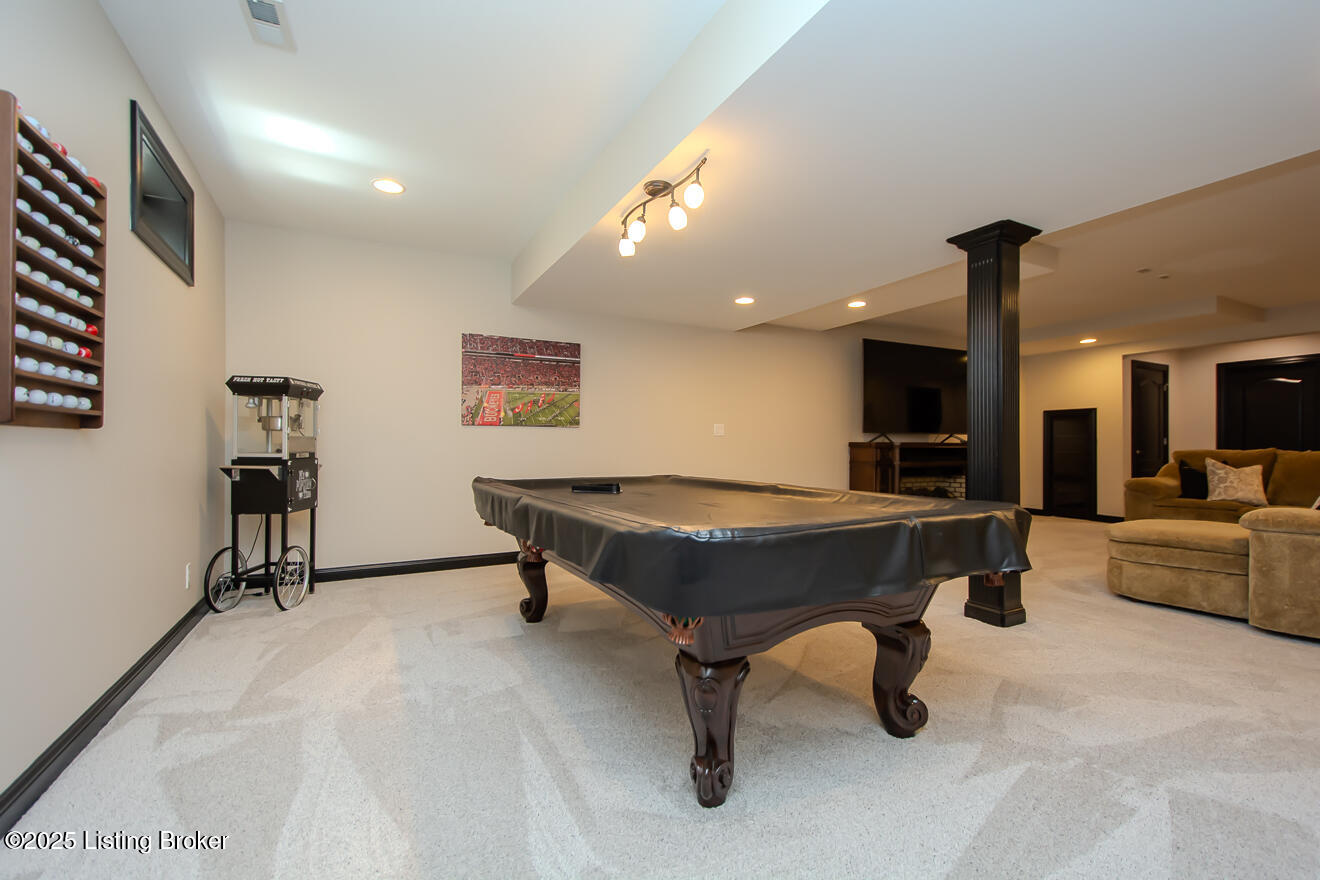 15209 Chestnut Ridge Cir