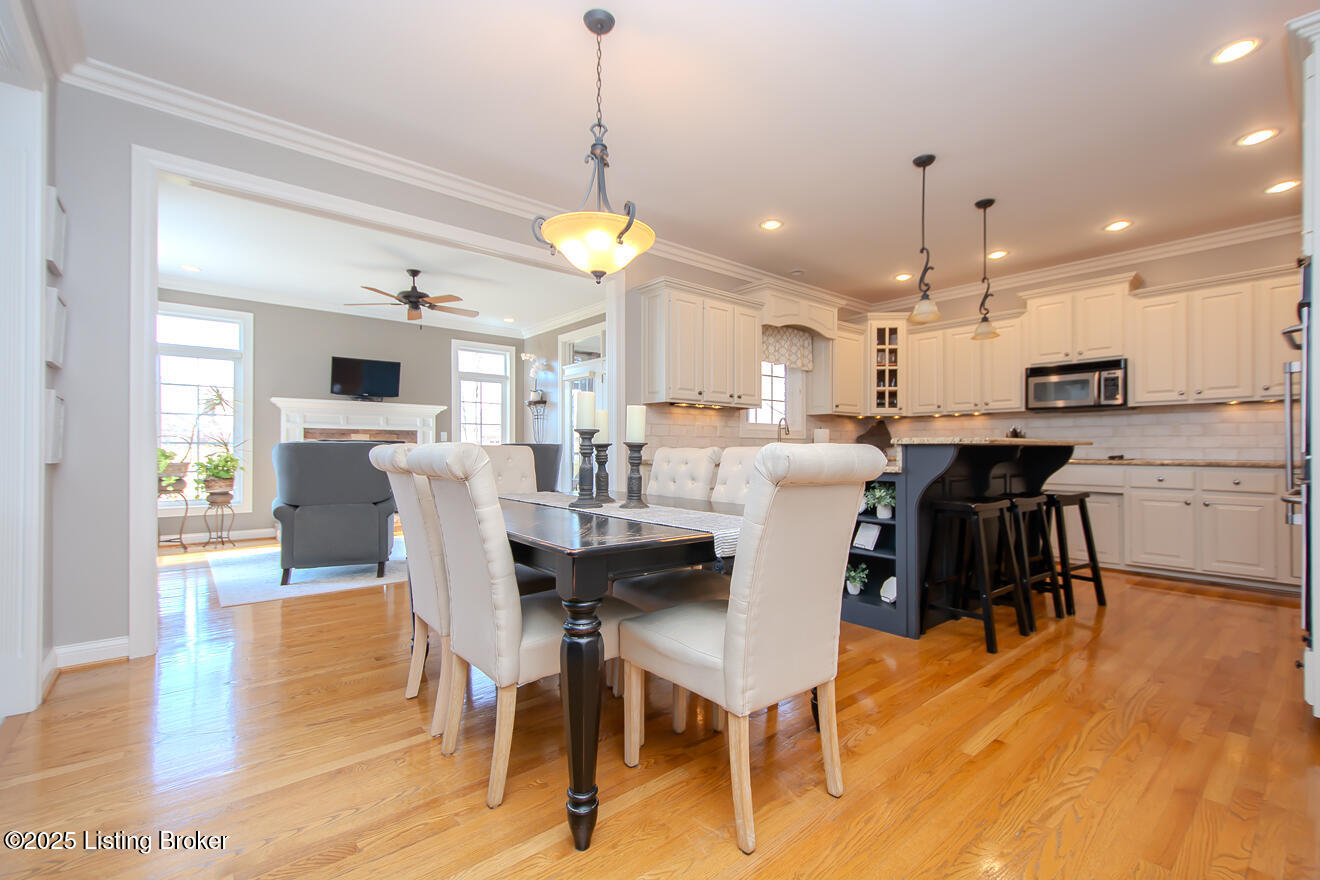 15209 Chestnut Ridge Cir