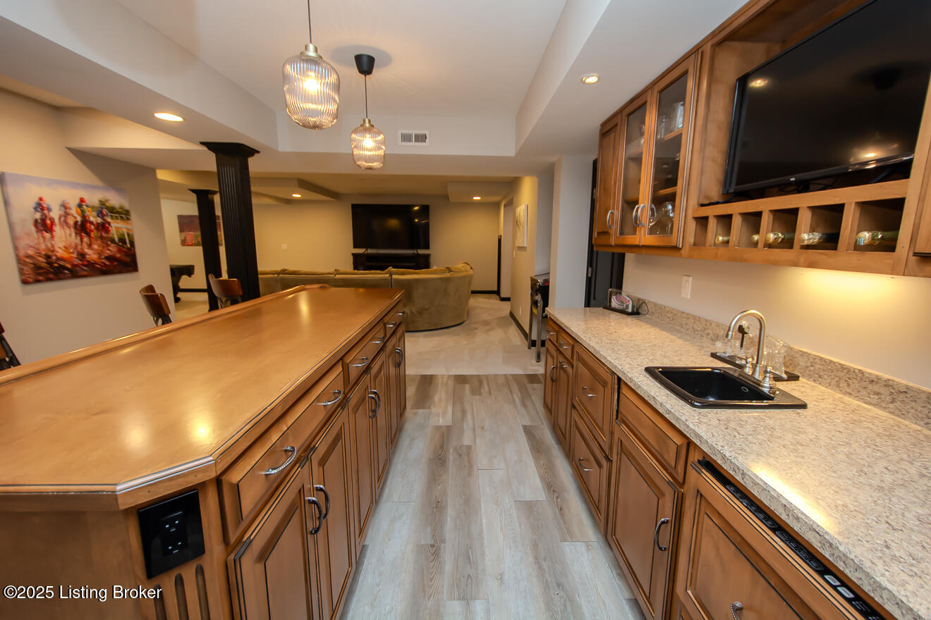 15209 Chestnut Ridge Cir