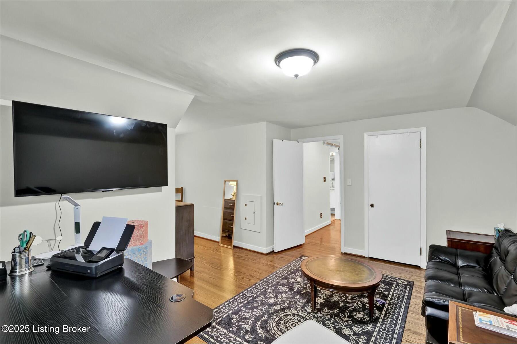 311 Ring Rd