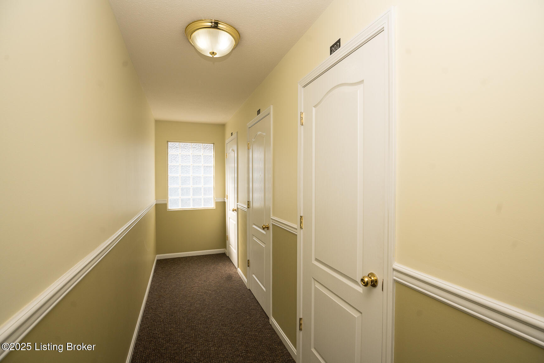 8001 Magnolia Ridge 202