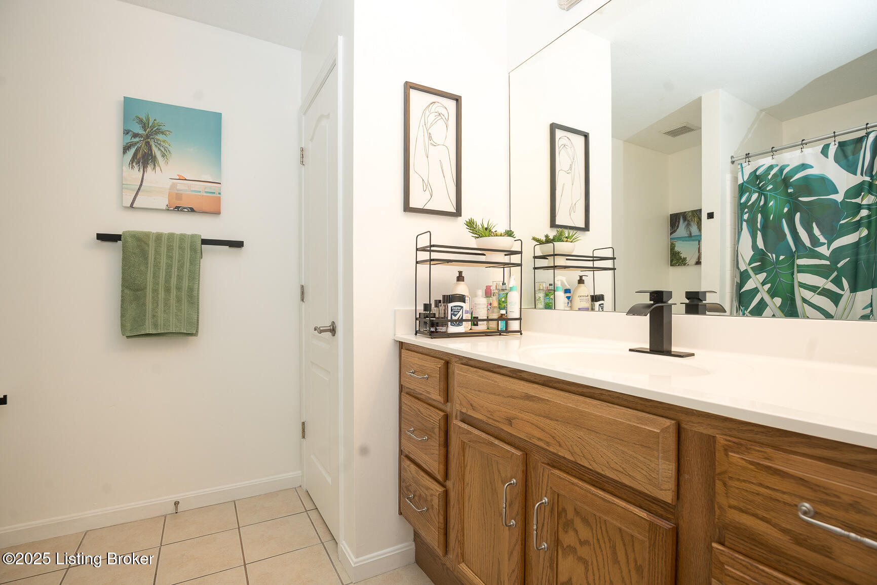 8001 Magnolia Ridge 202