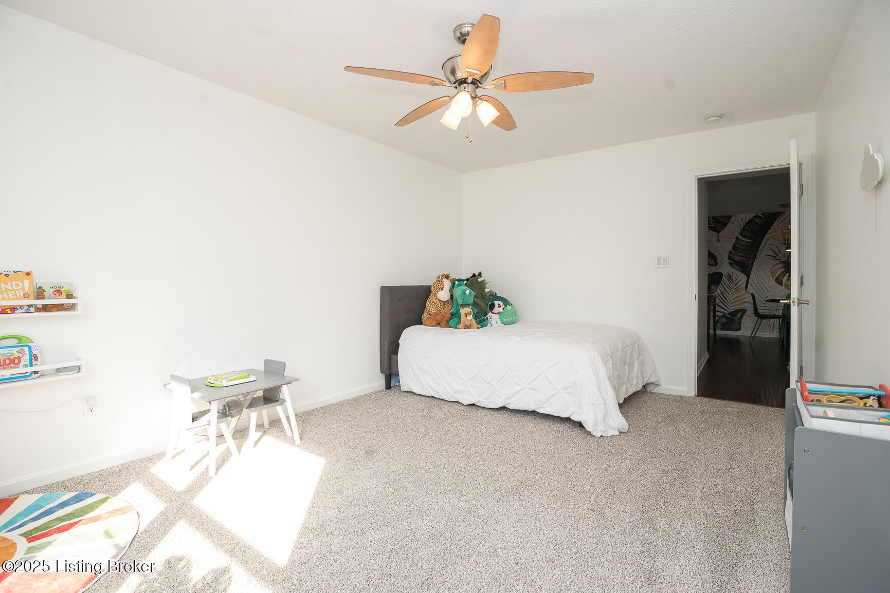 8001 Magnolia Ridge 202
