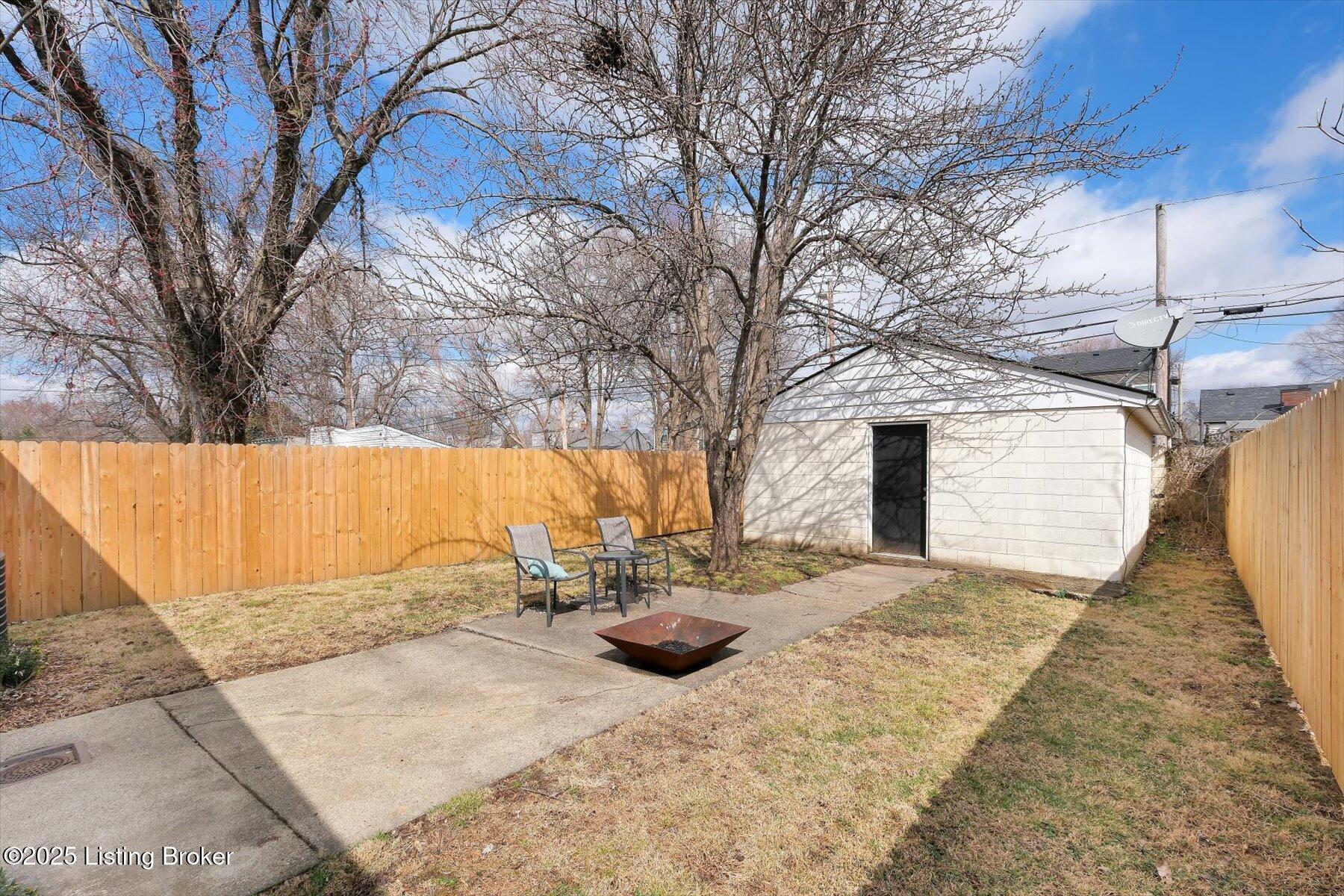 1117 Lydia St