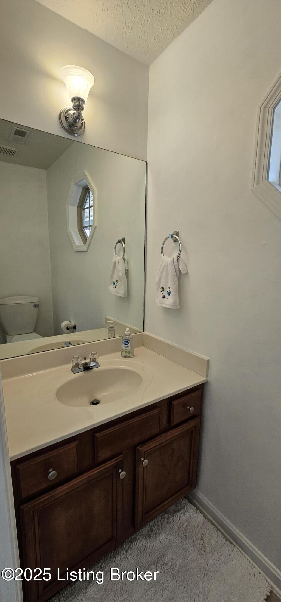 9103 Bingham View Ct