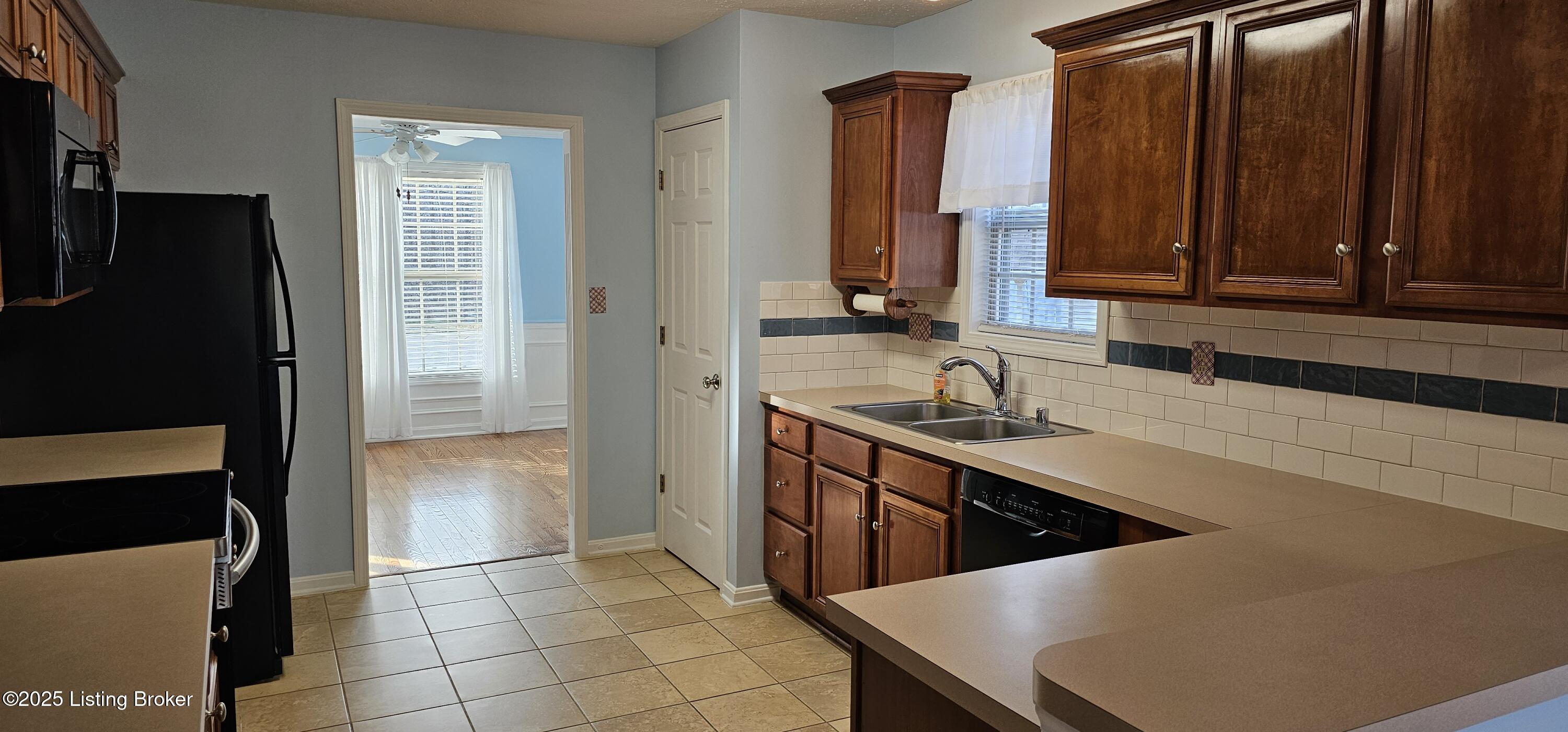 9103 Bingham View Ct