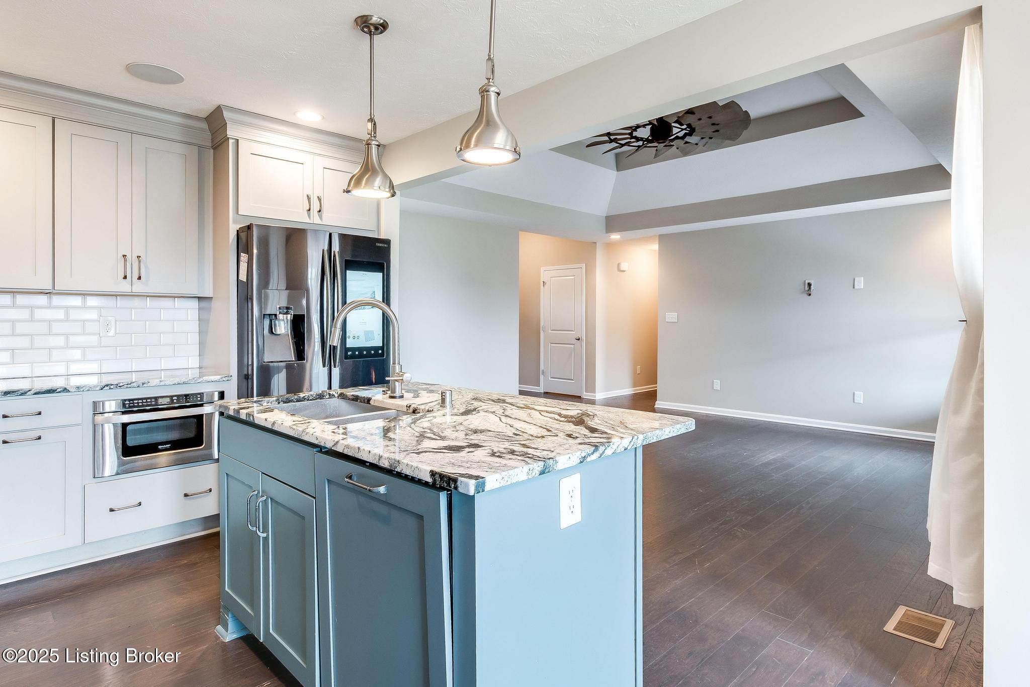 204 Autumn Ridge Dr
