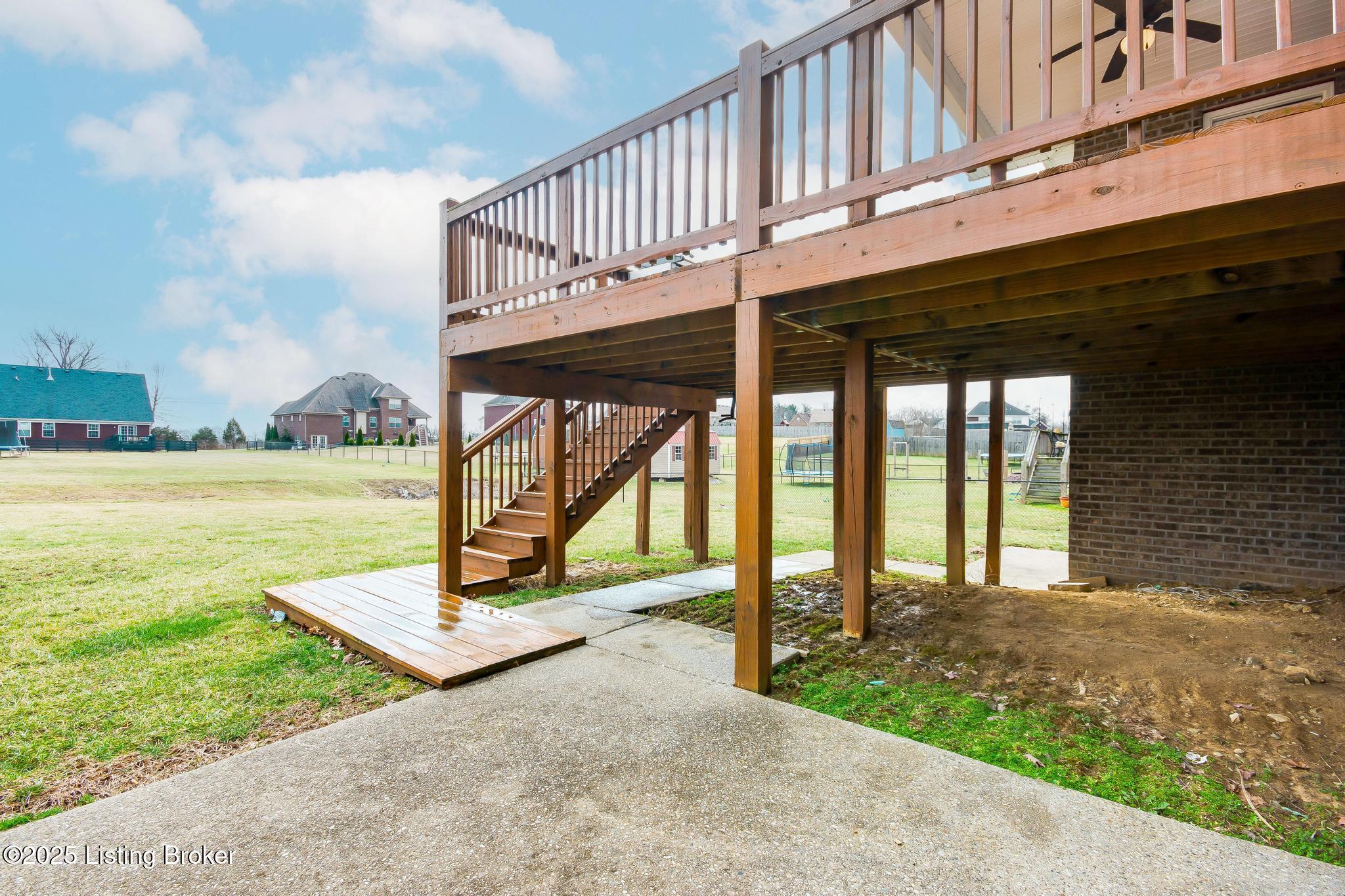 204 Autumn Ridge Dr