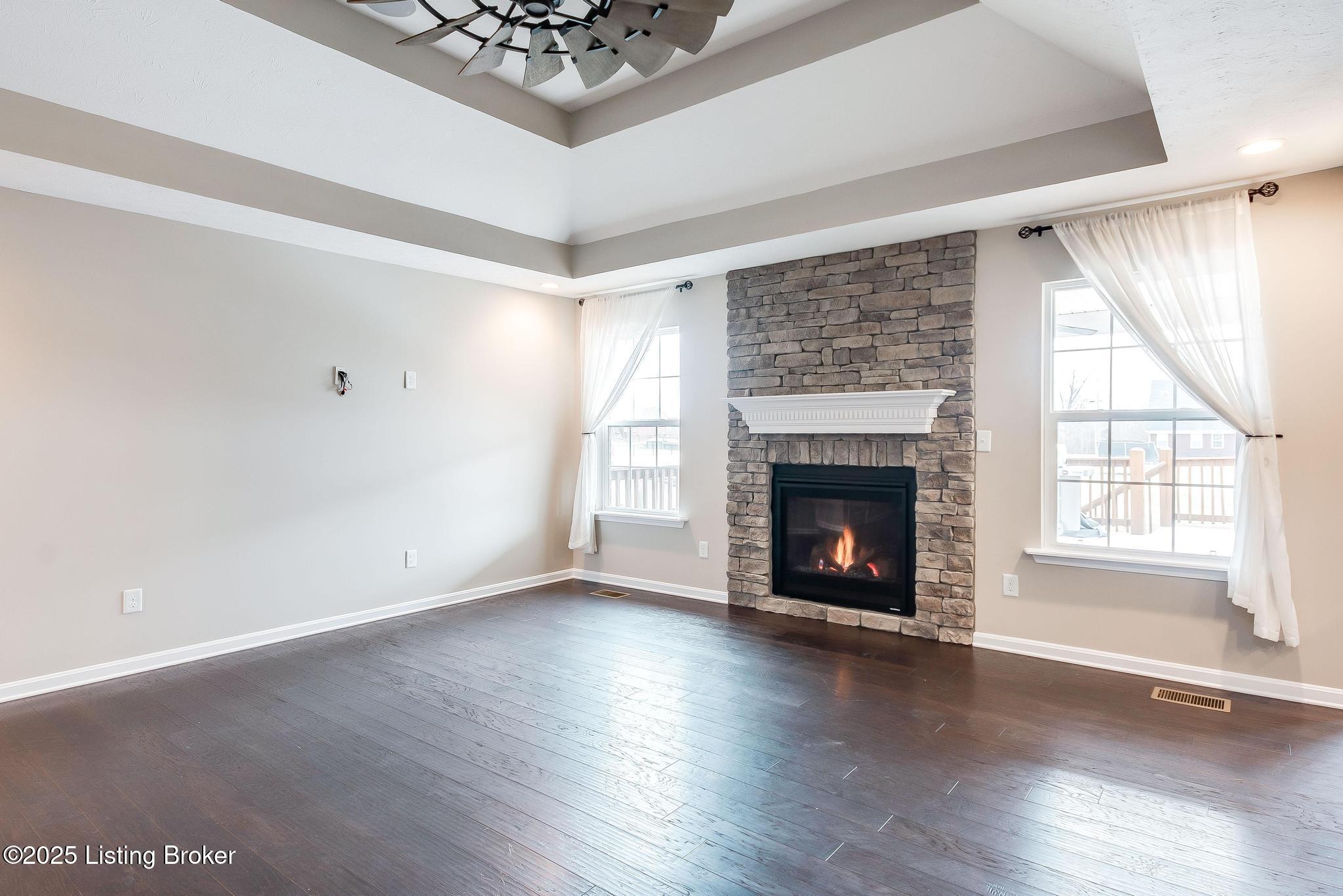 204 Autumn Ridge Dr