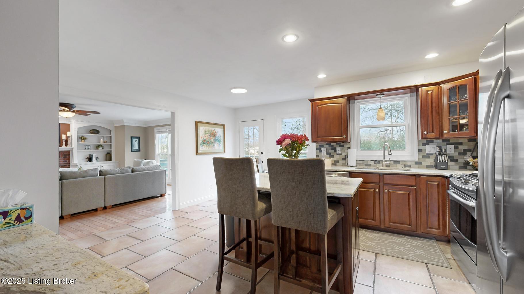 1439 Twin Ridge Rd