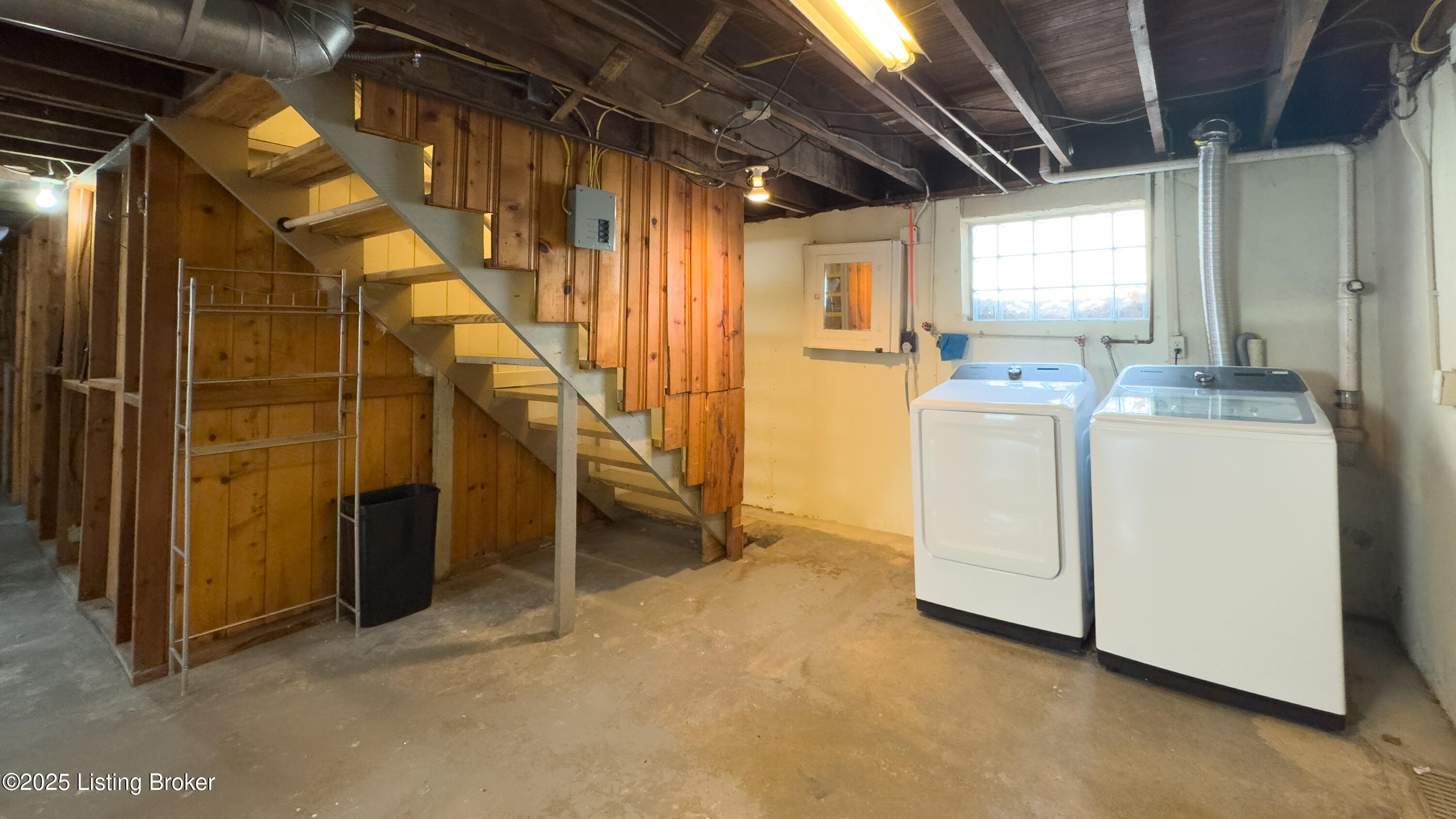 3105 Teal Ave