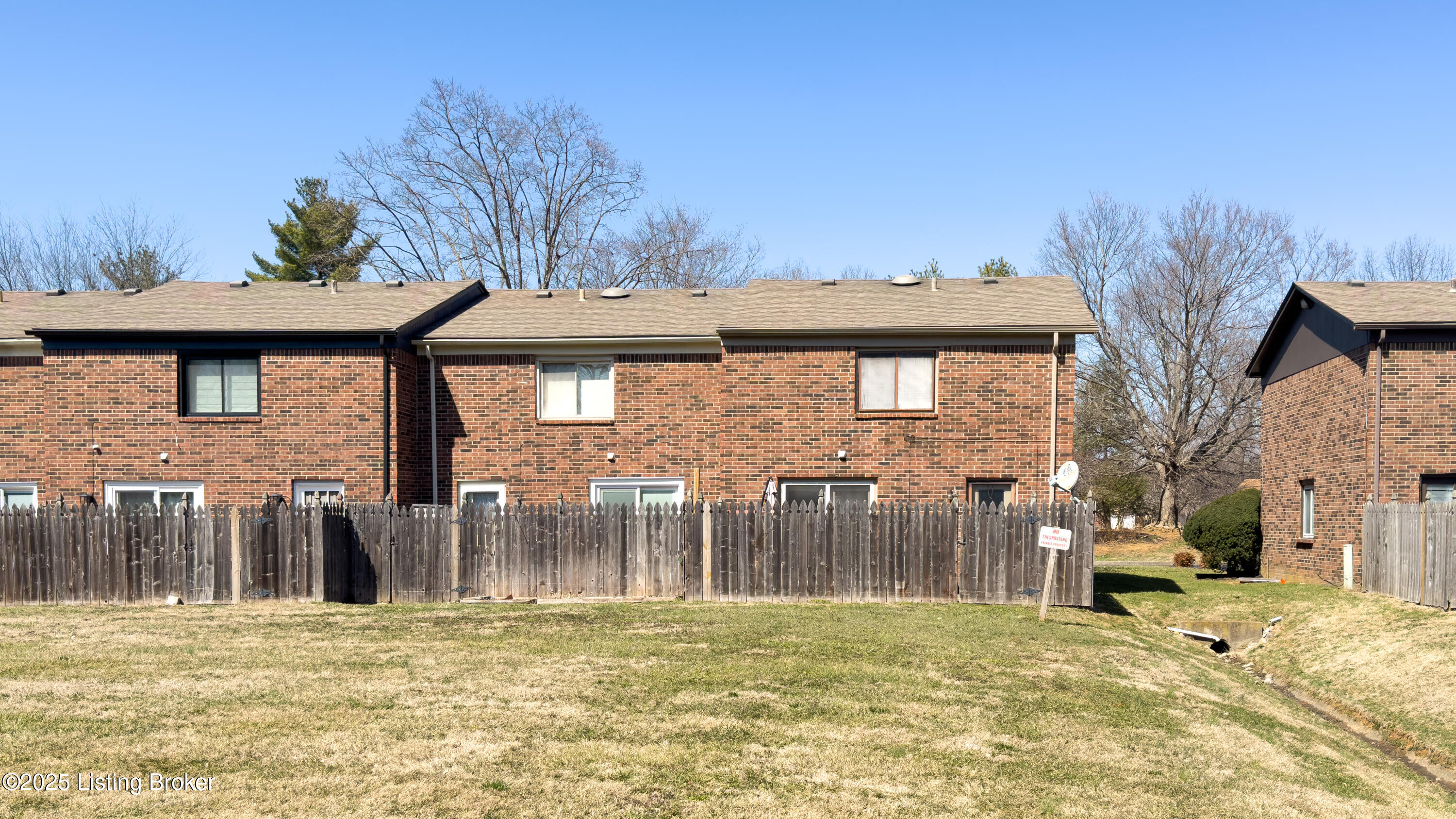 2945 Six Mile Ln