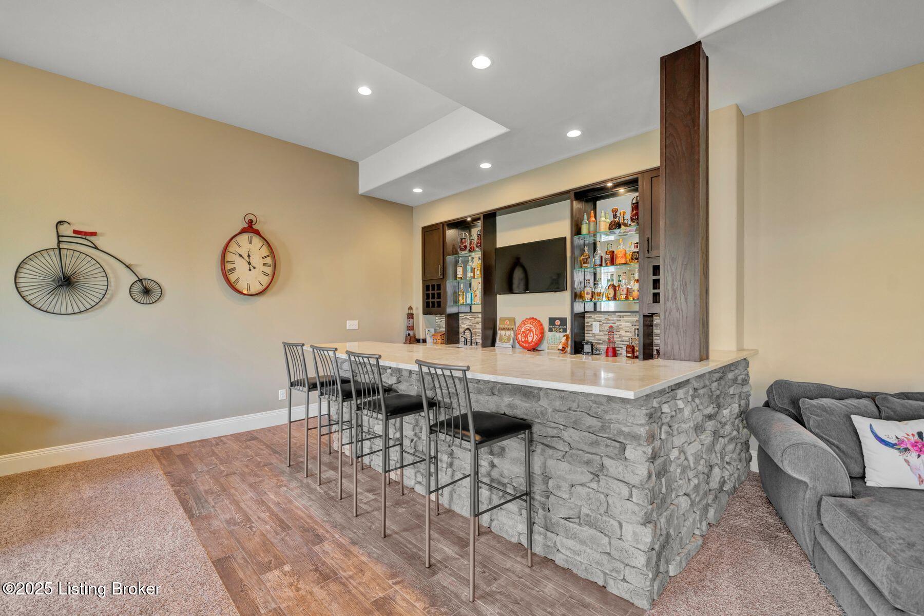 7507 Creekton Dr