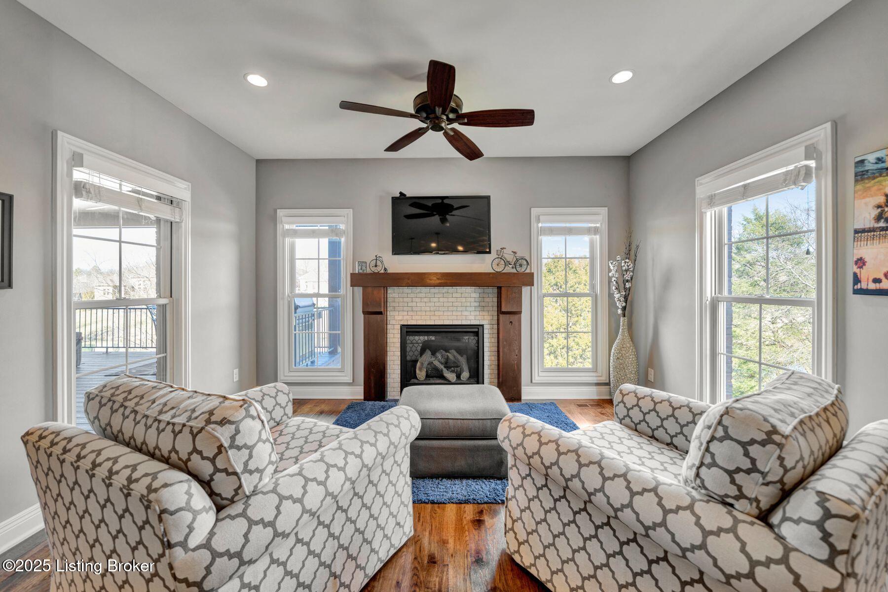 7507 Creekton Dr