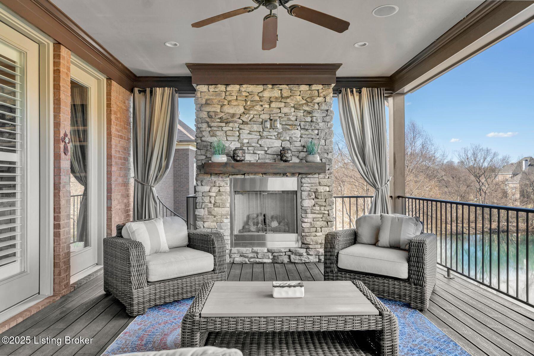 7507 Creekton Dr