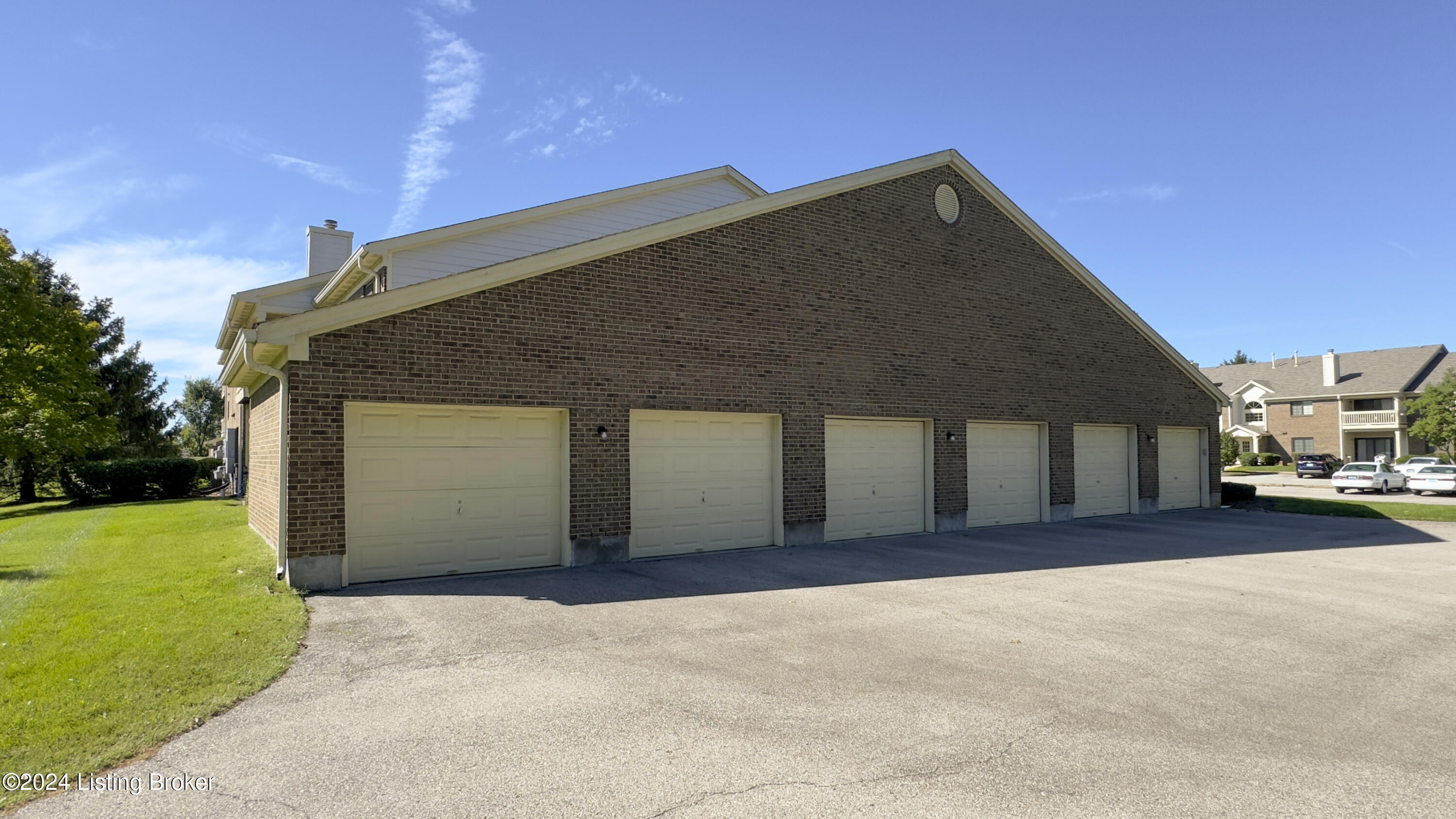 3805 Yardley Ct 205