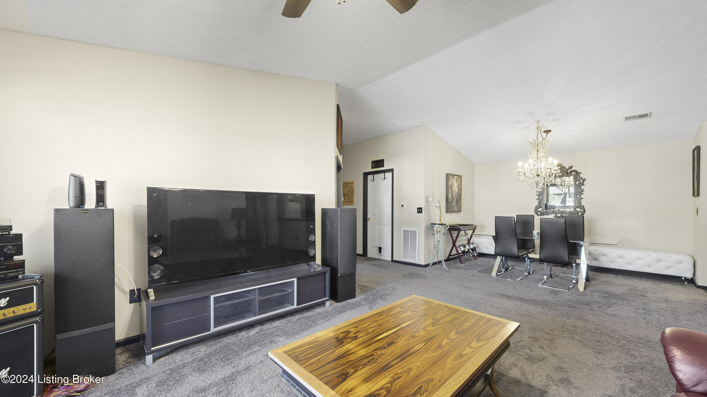 3805 Yardley Ct 205