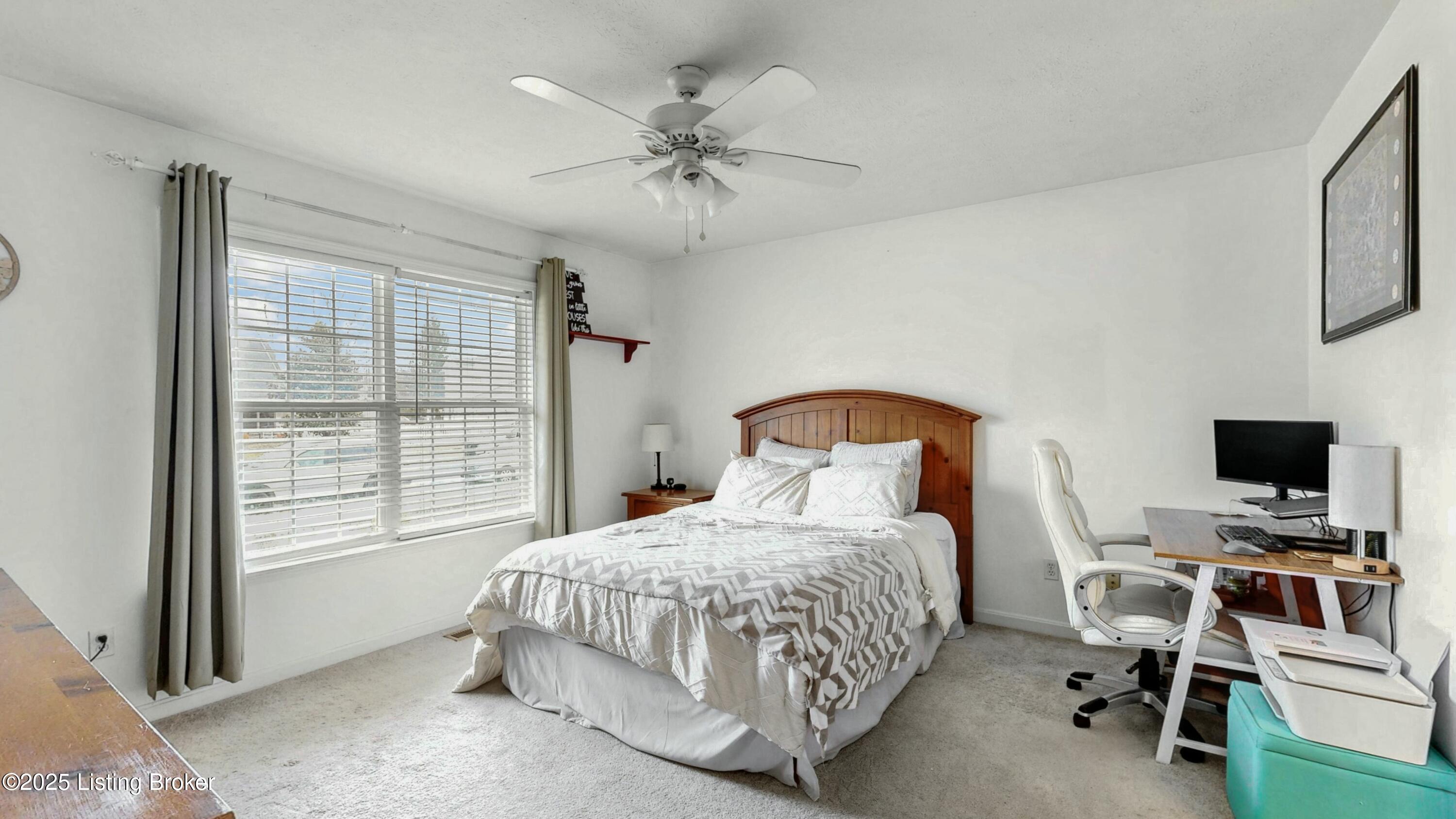 11817 Halifax Dr