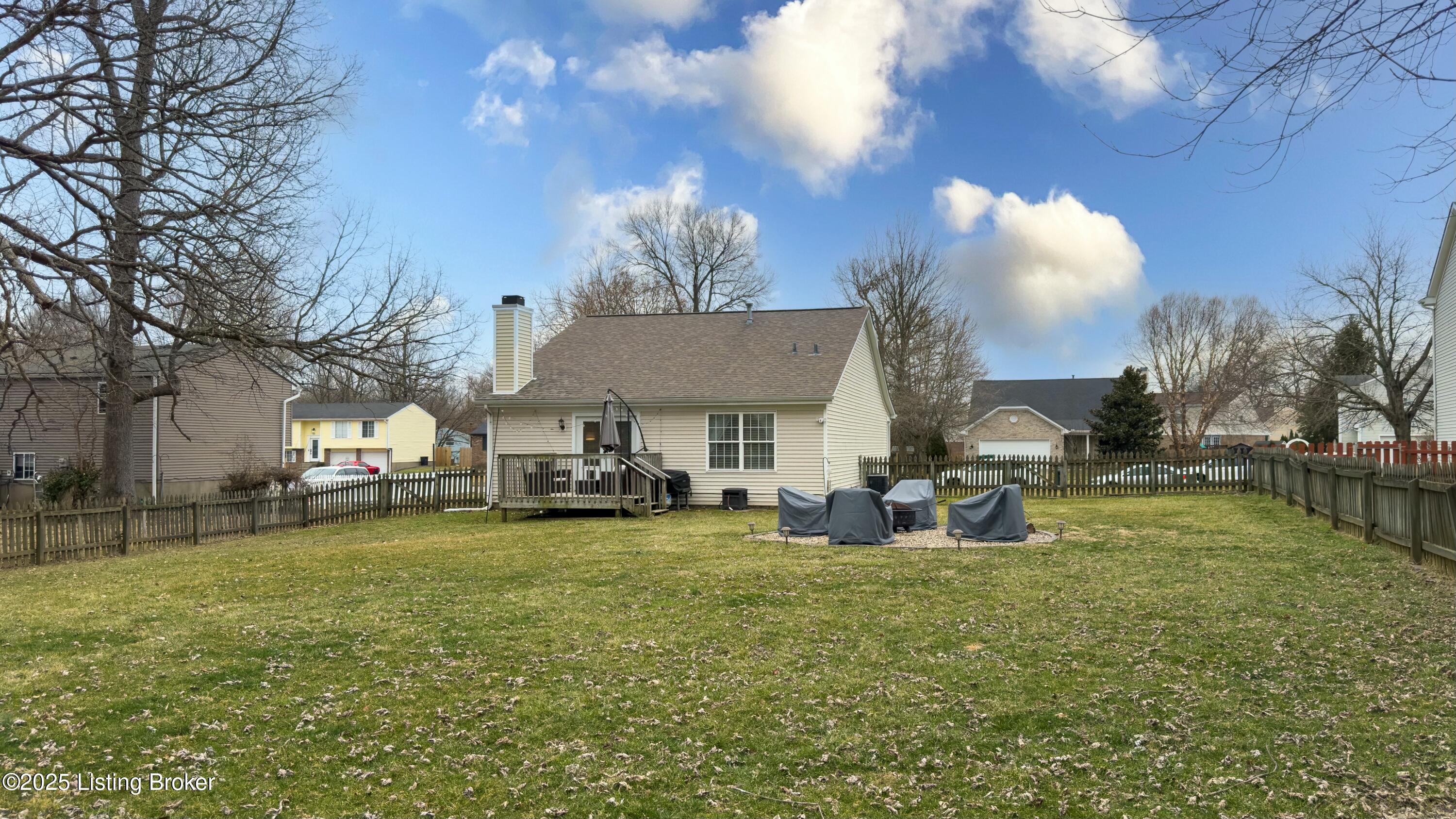 11817 Halifax Dr