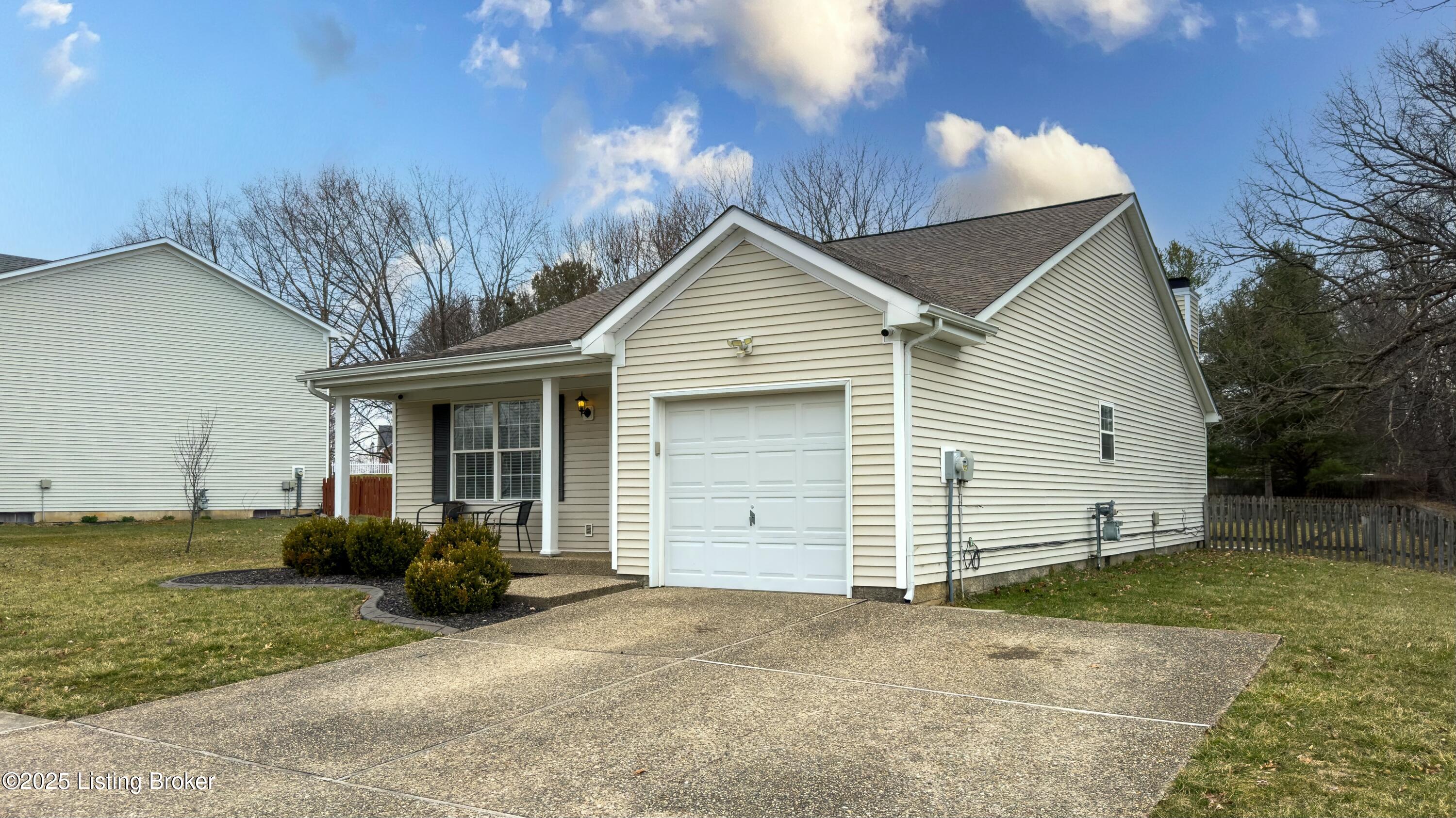11817 Halifax Dr