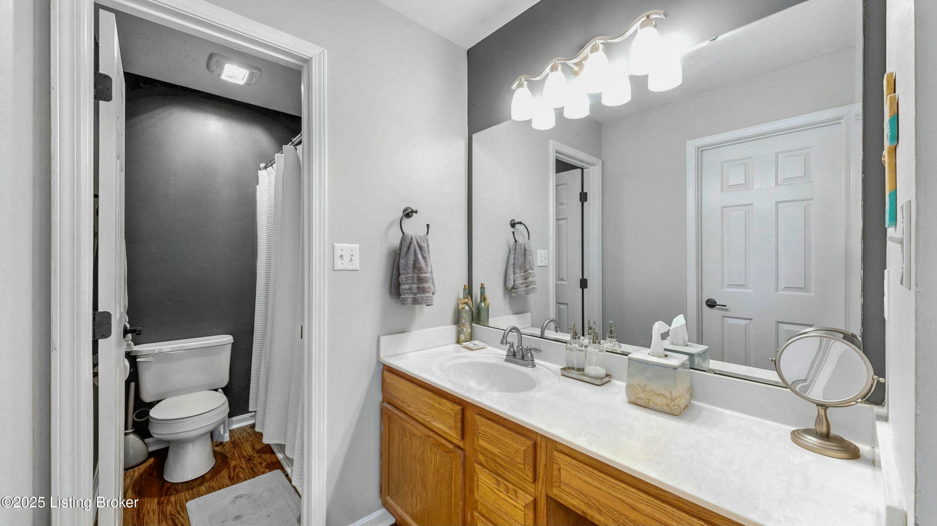 11817 Halifax Dr