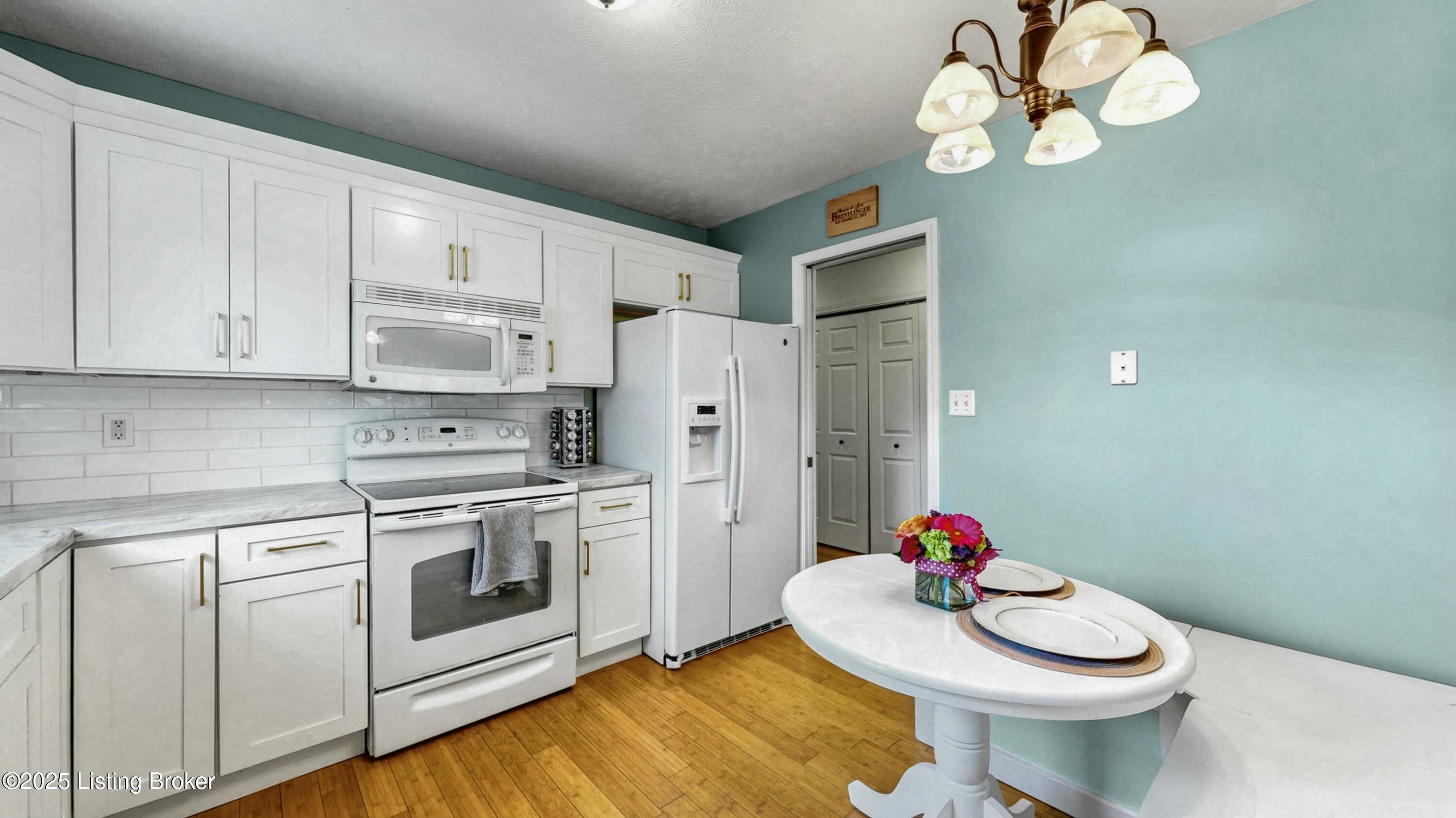 11817 Halifax Dr