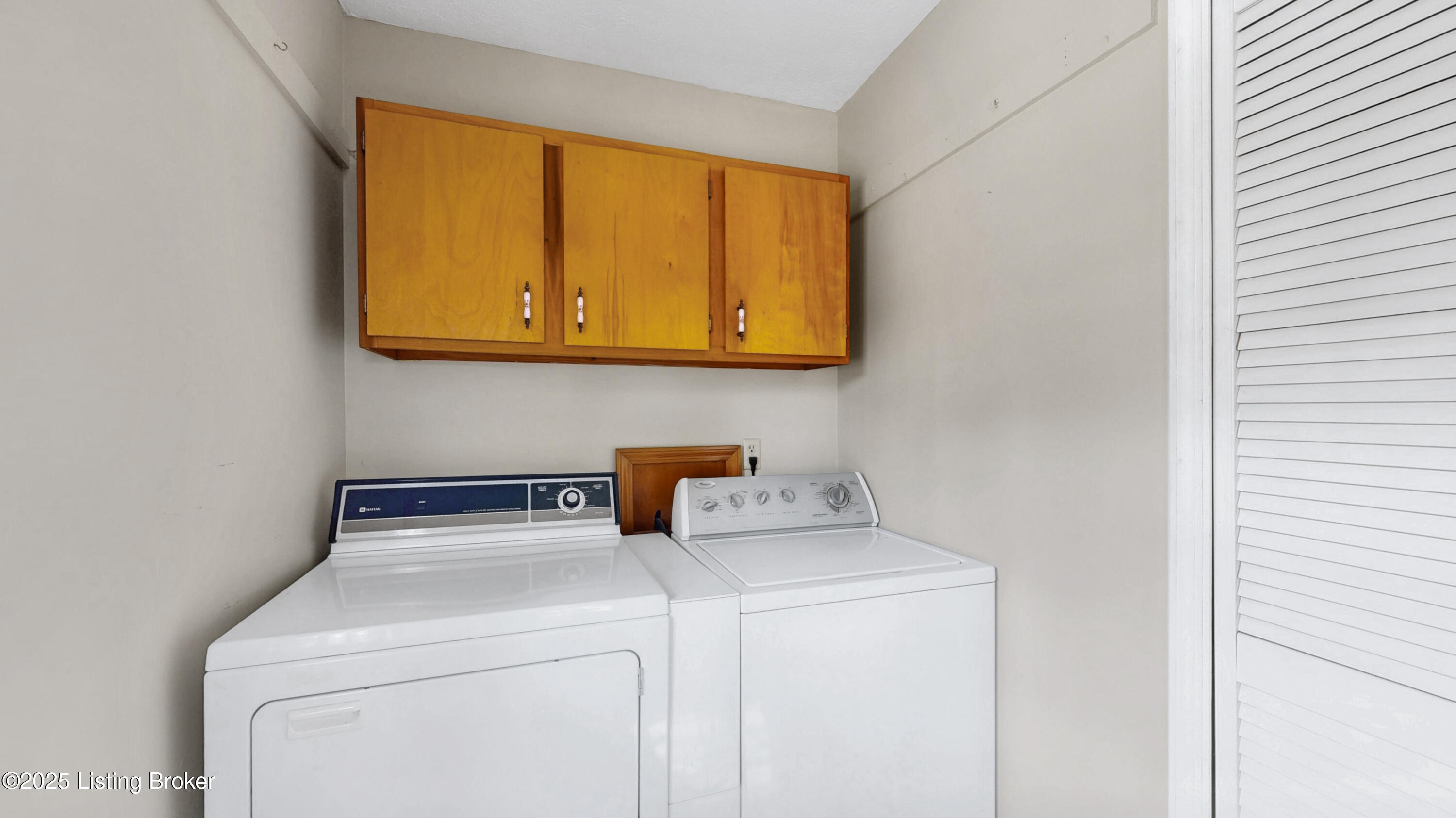 204 Rosebank Ct