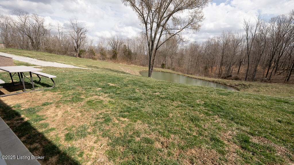 1885 Ashes Creek Rd