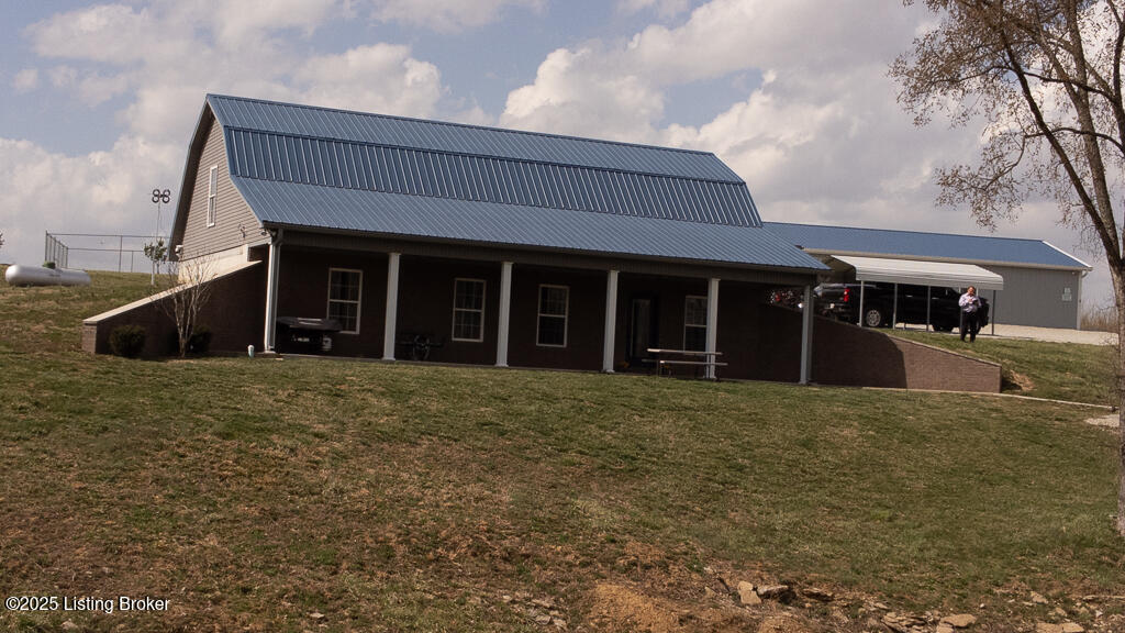 1885 Ashes Creek Rd
