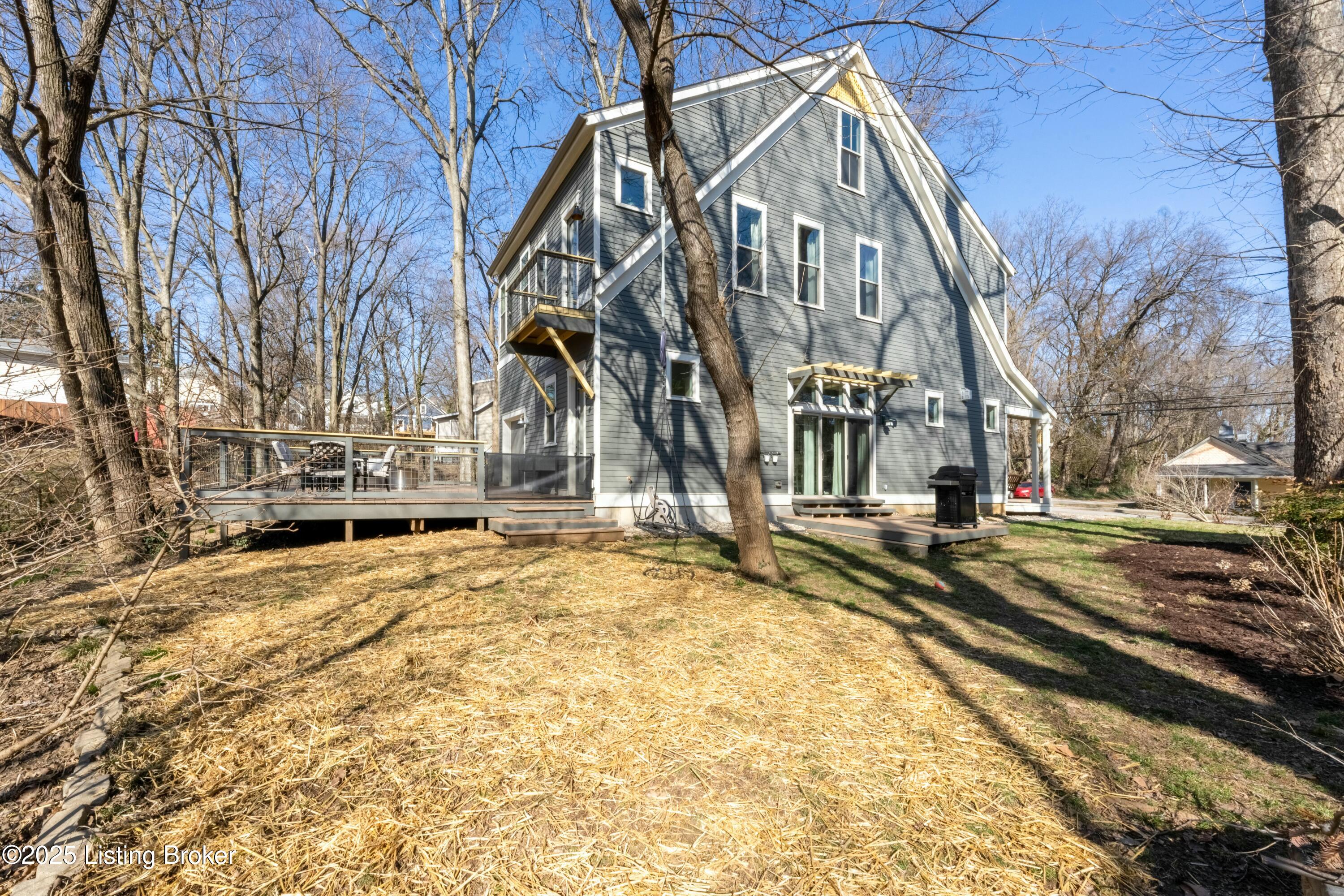 2220 Sycamore Ave