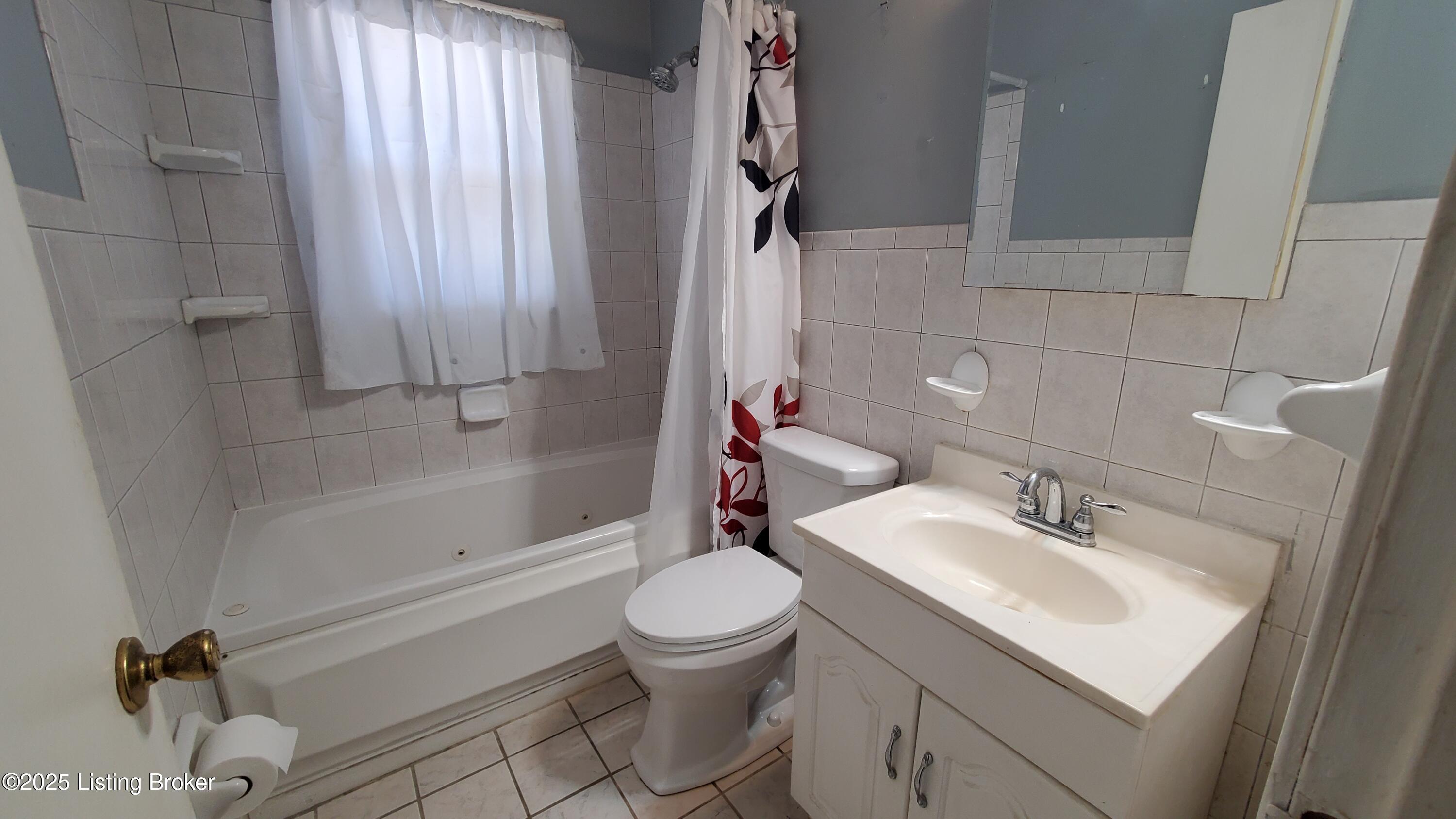9711 Lancewood Rd