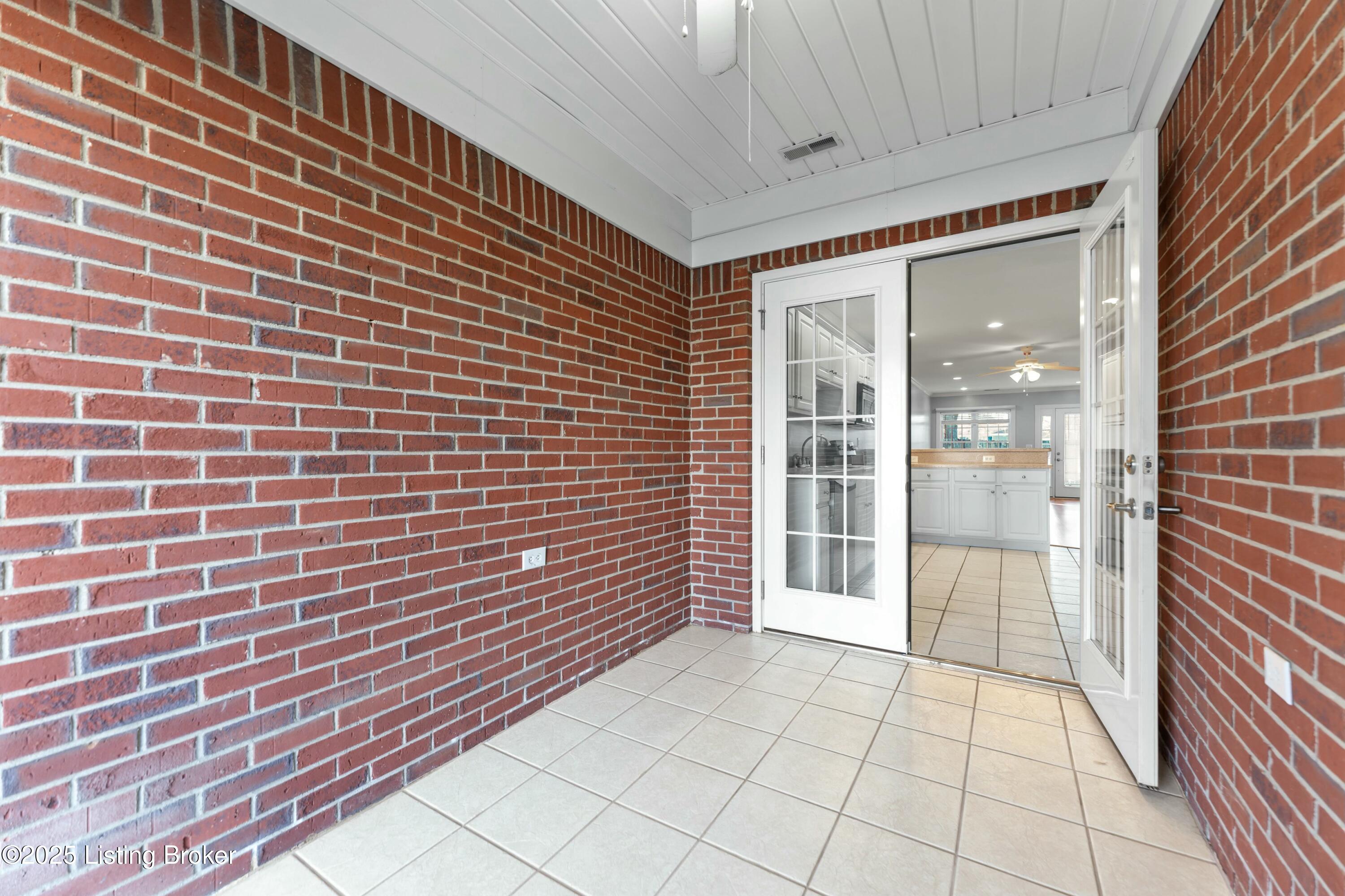 7824 Turtle Run Ct