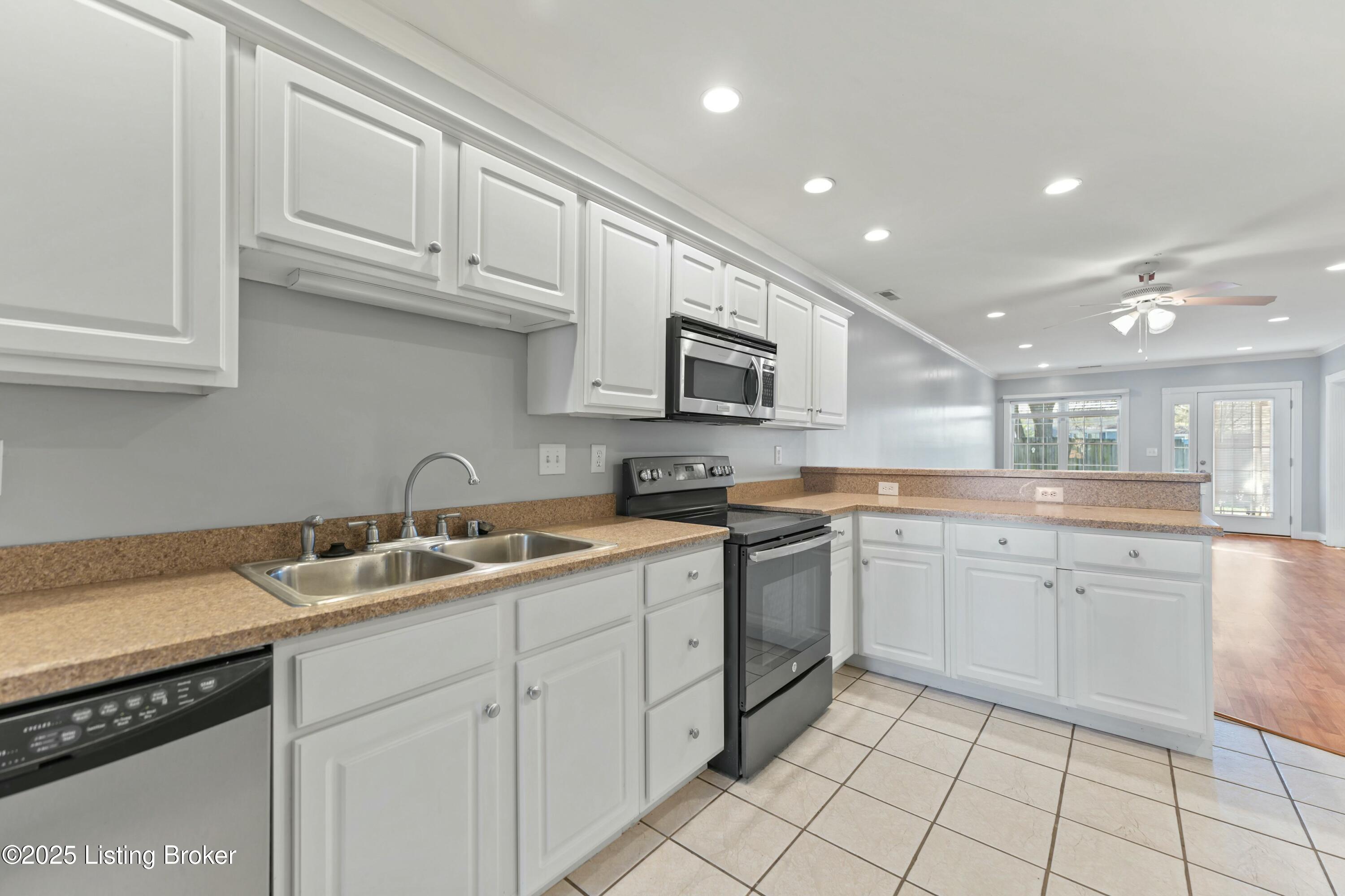 7824 Turtle Run Ct