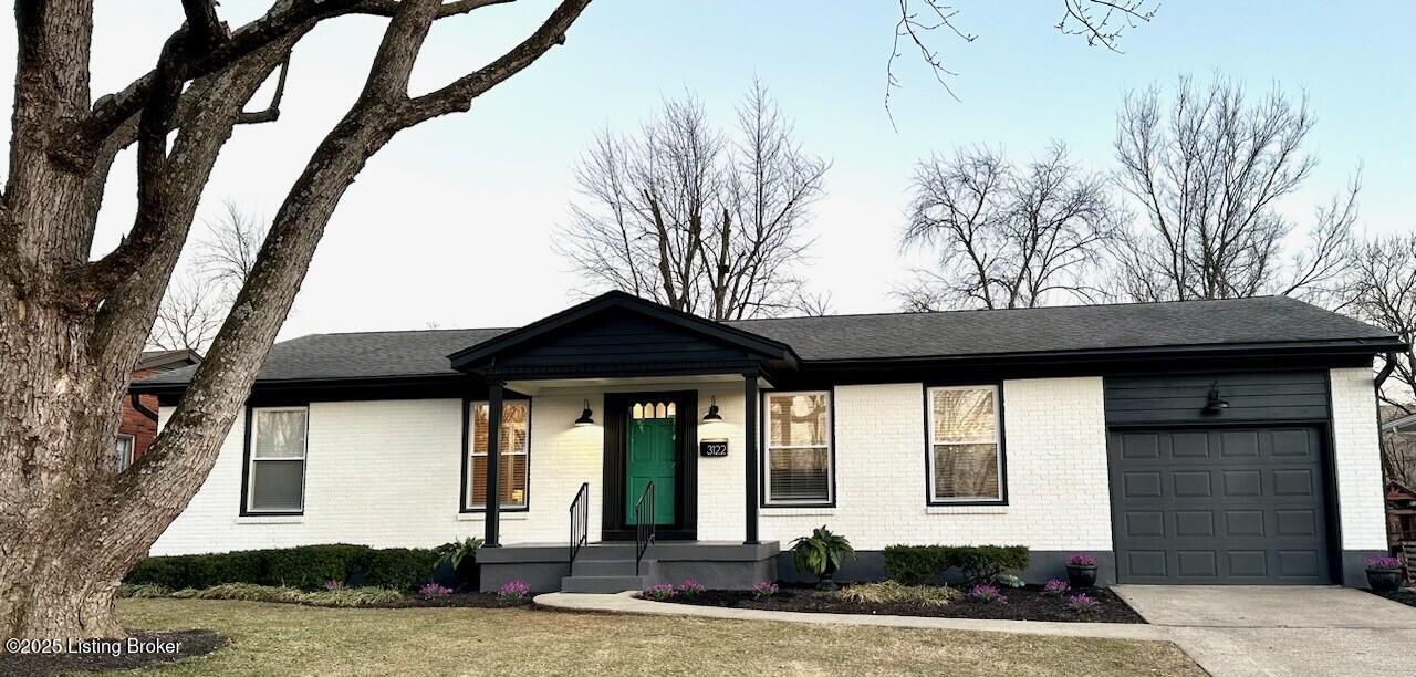 3122 Sunny Ln