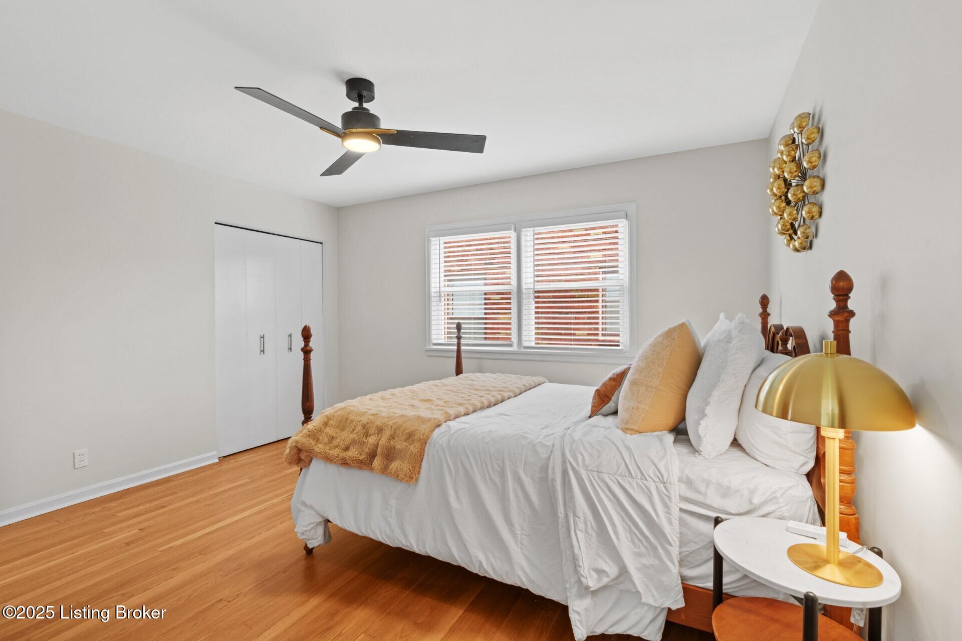 3122 Sunny Ln