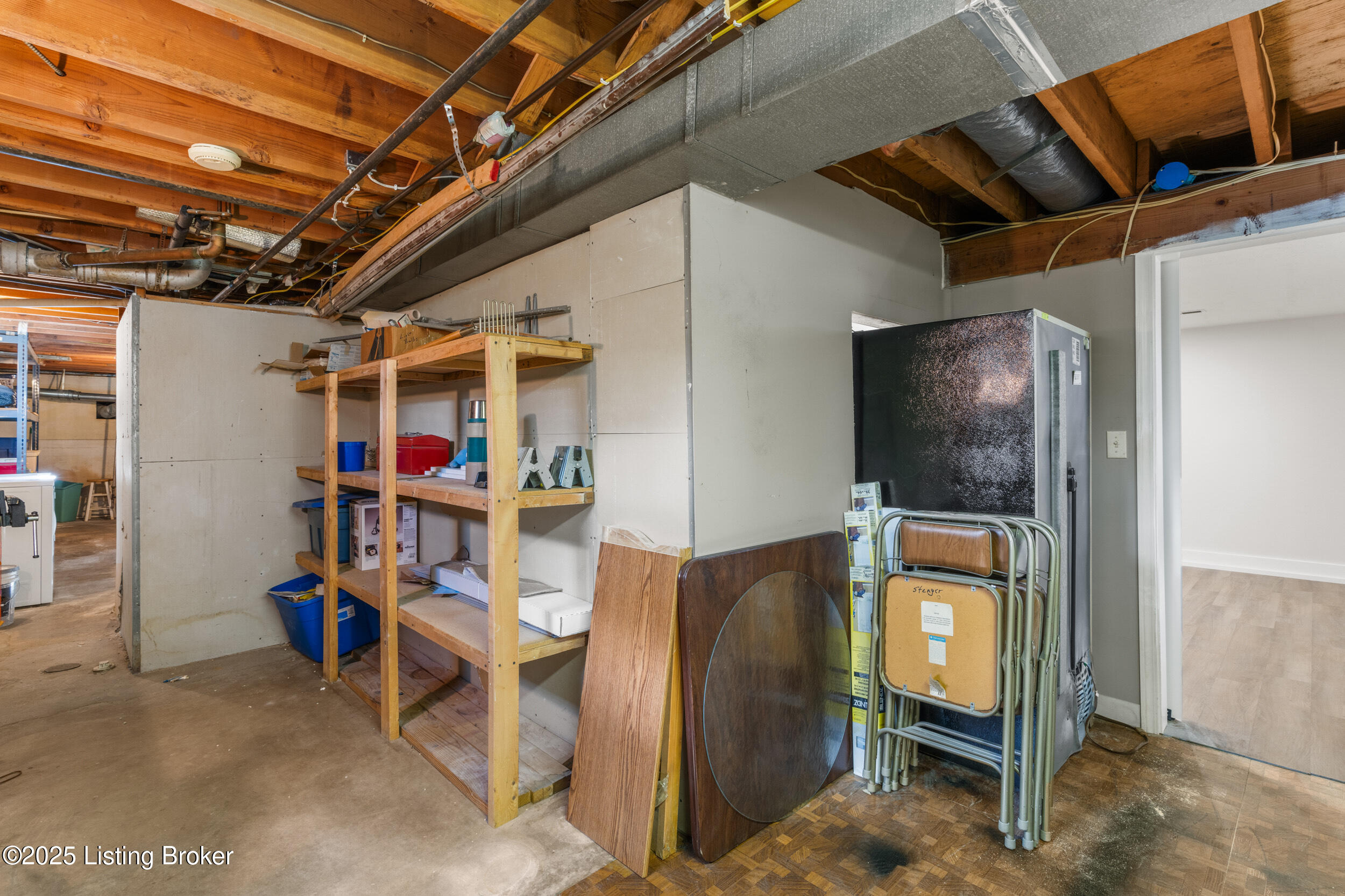 3122 Sunny Ln