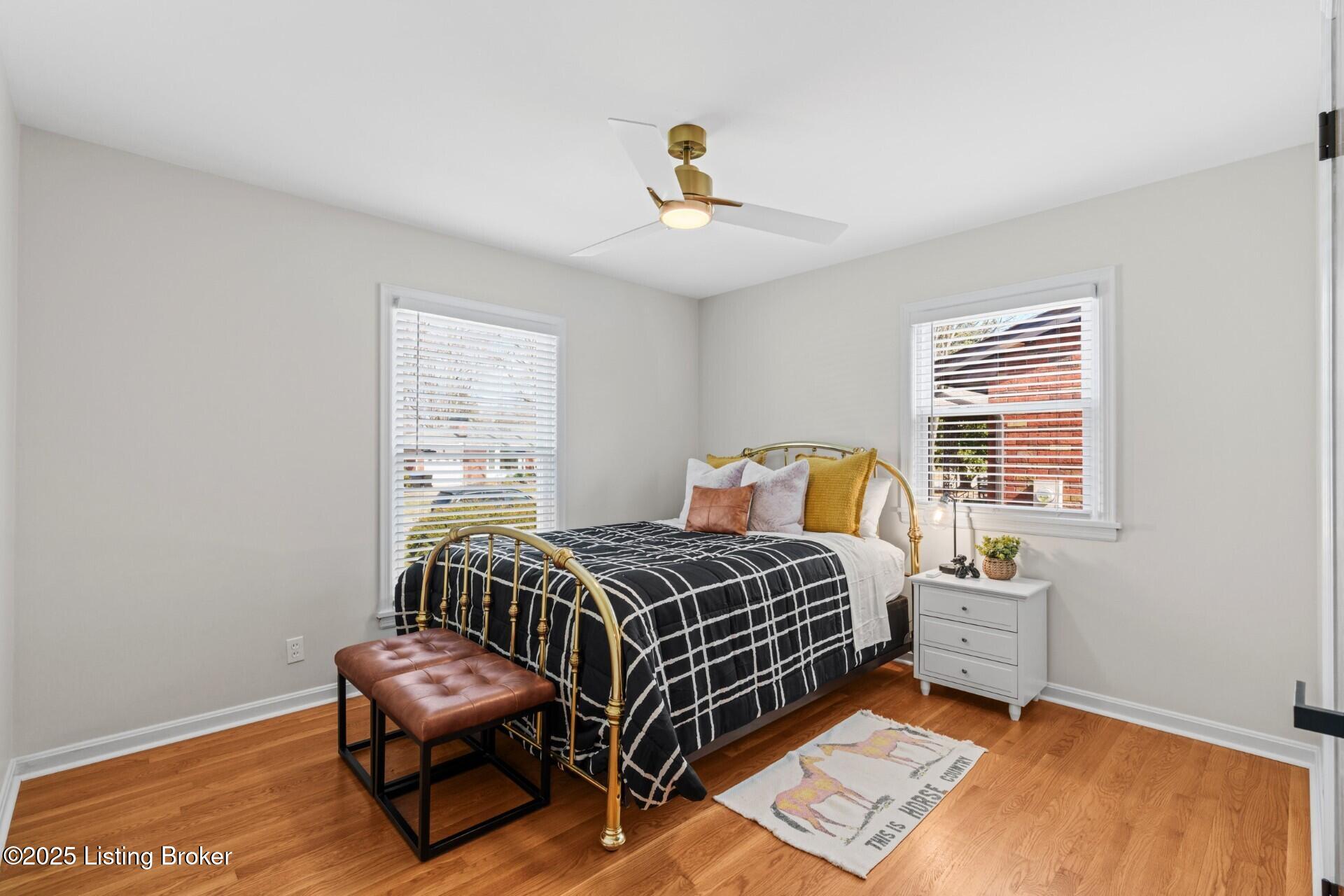 3122 Sunny Ln