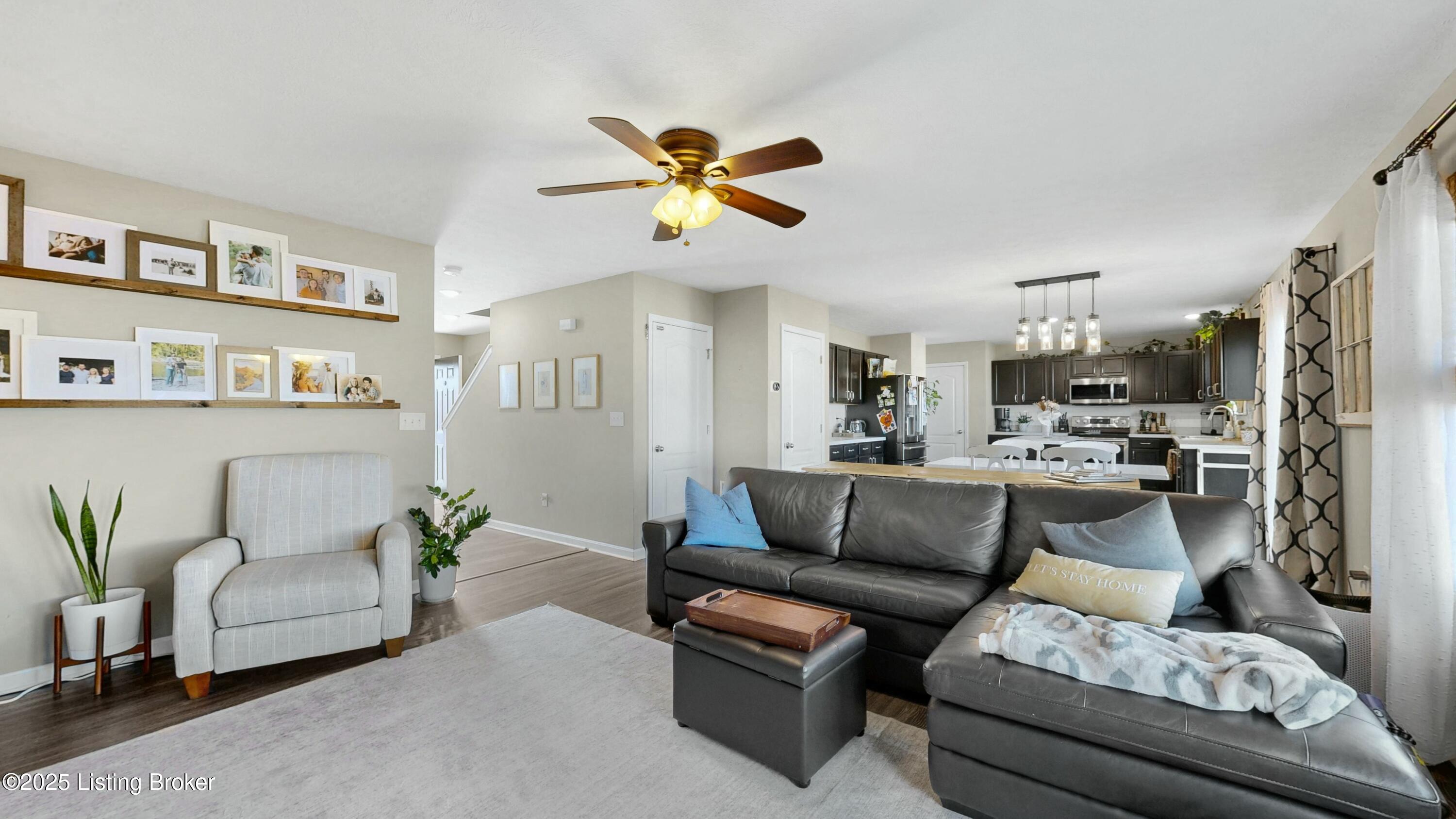 6064 Edgemont Way