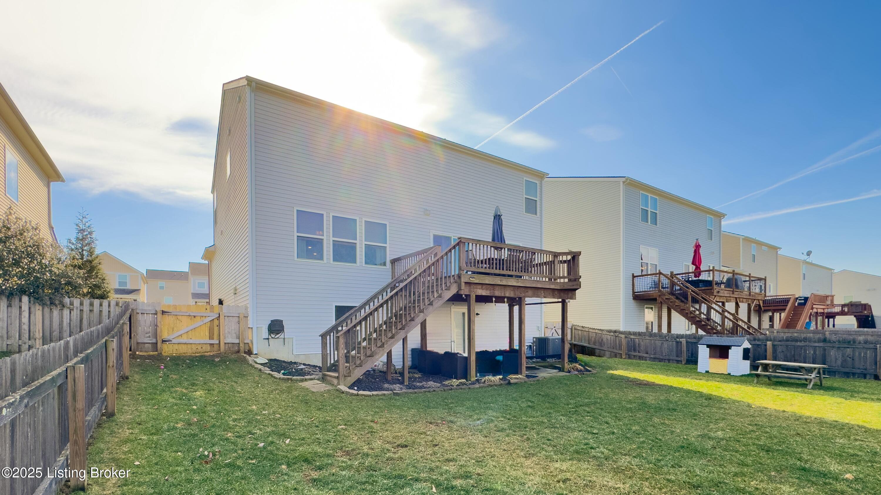 6064 Edgemont Way