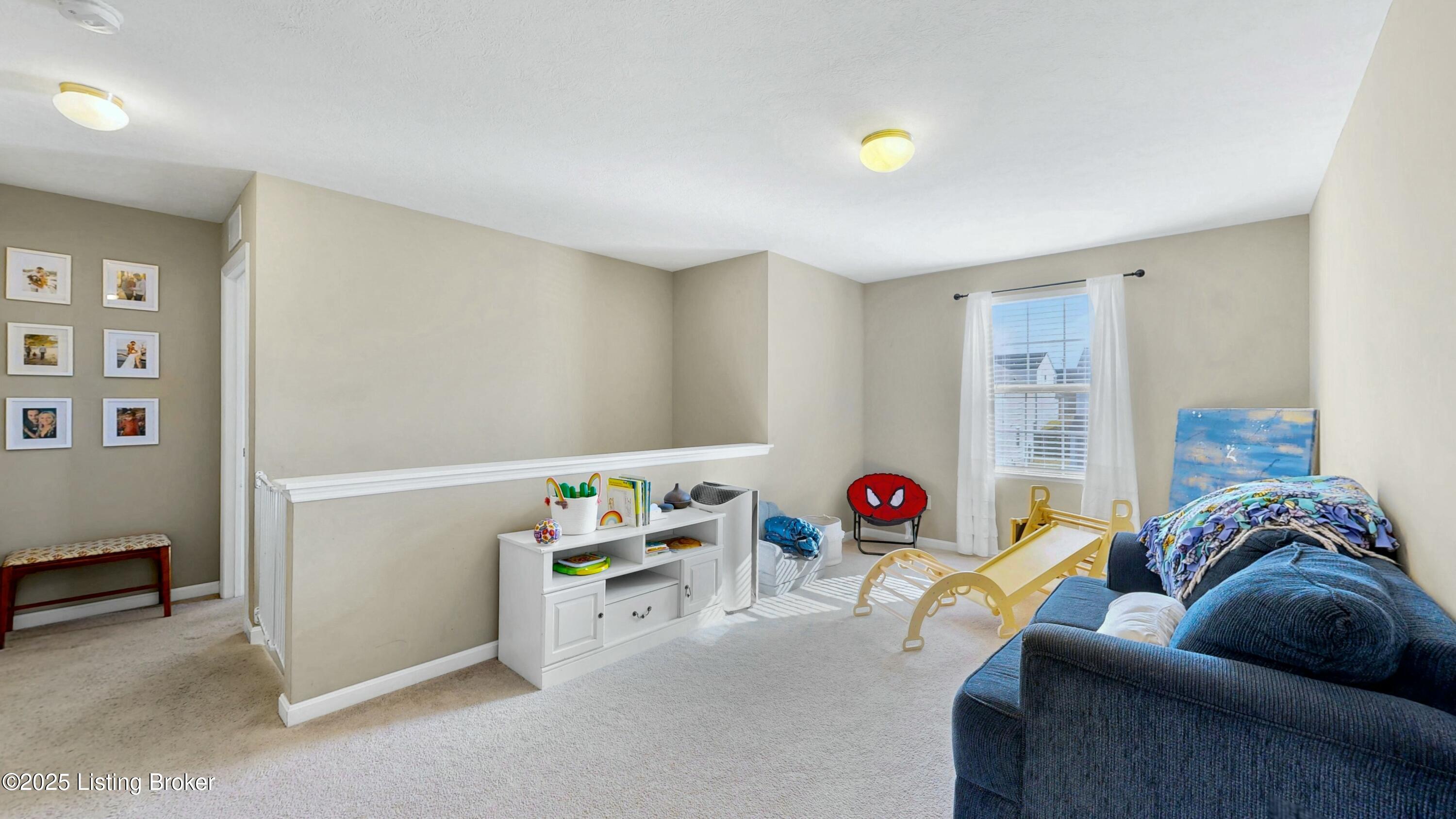 6064 Edgemont Way