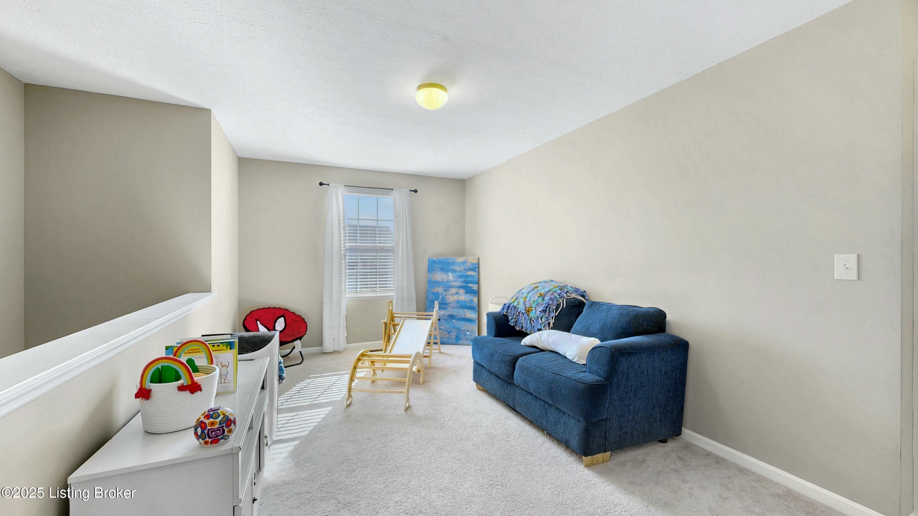 6064 Edgemont Way