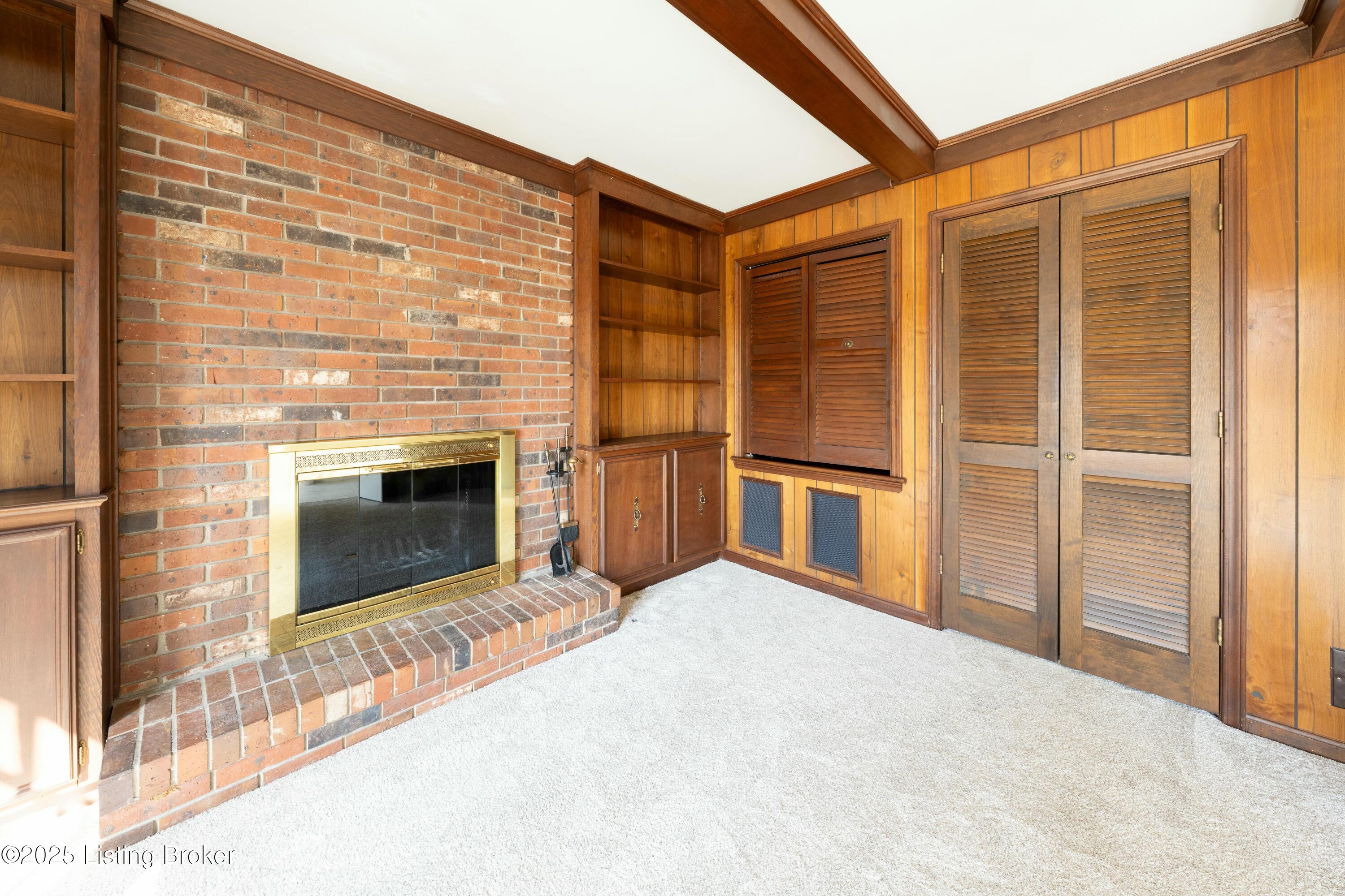 2209 Douglass Woods Ct